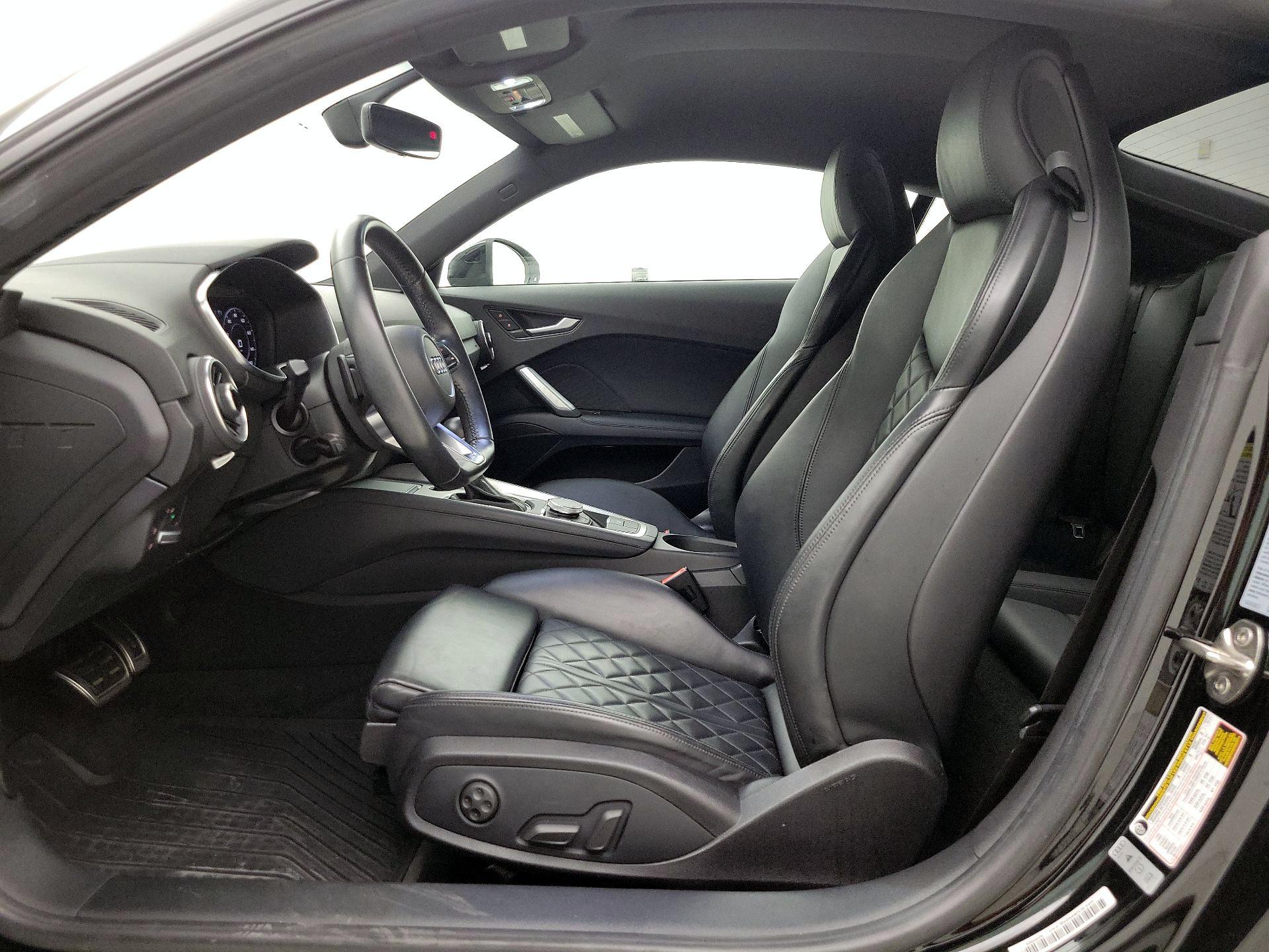 Thumbnail: 2016 Audi TT - 11