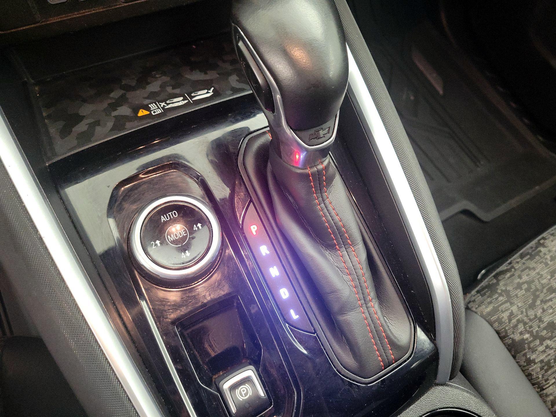 Thumbnail: 2023 Chevrolet Colorado - 17