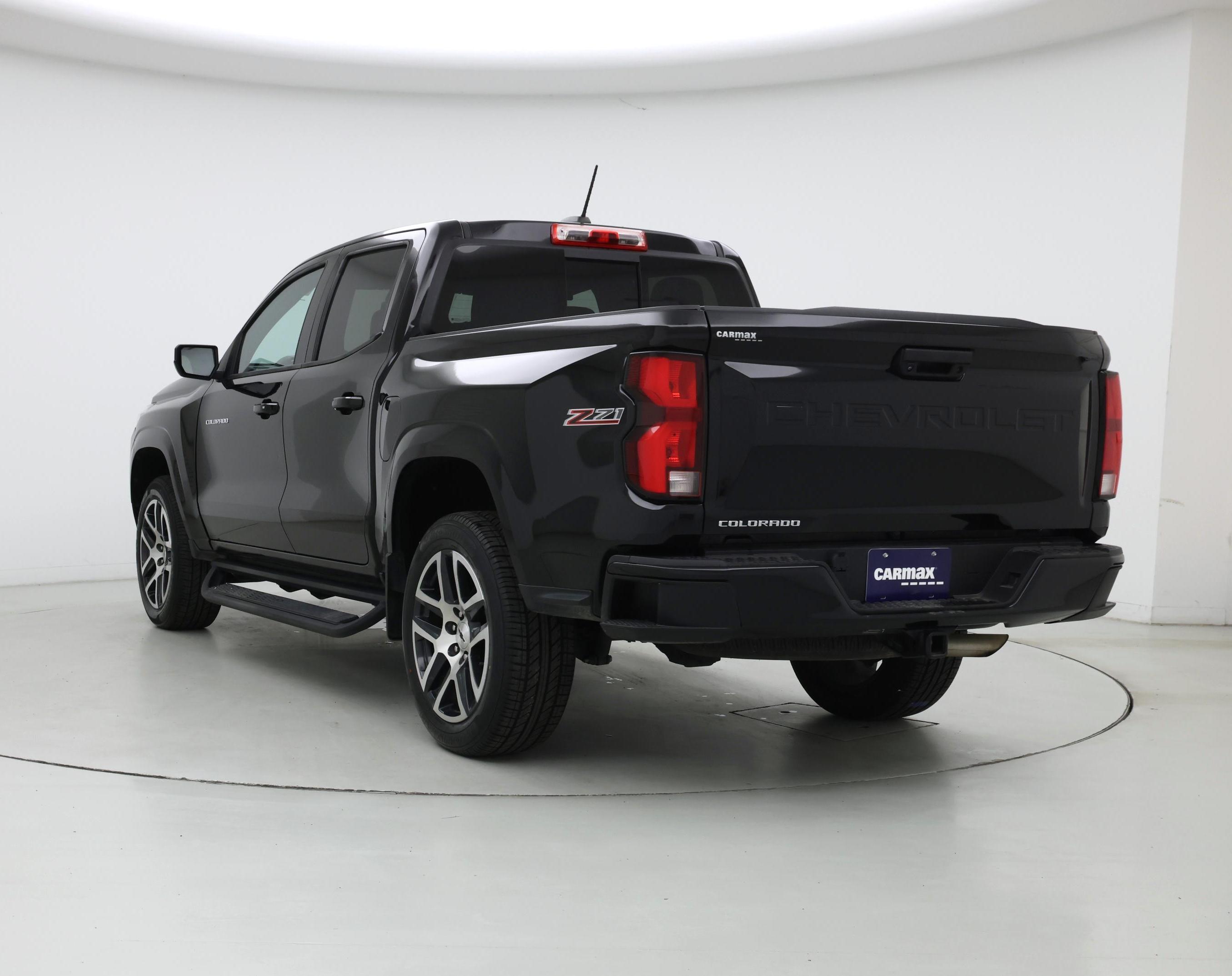 Thumbnail: 2023 Chevrolet Colorado - 2