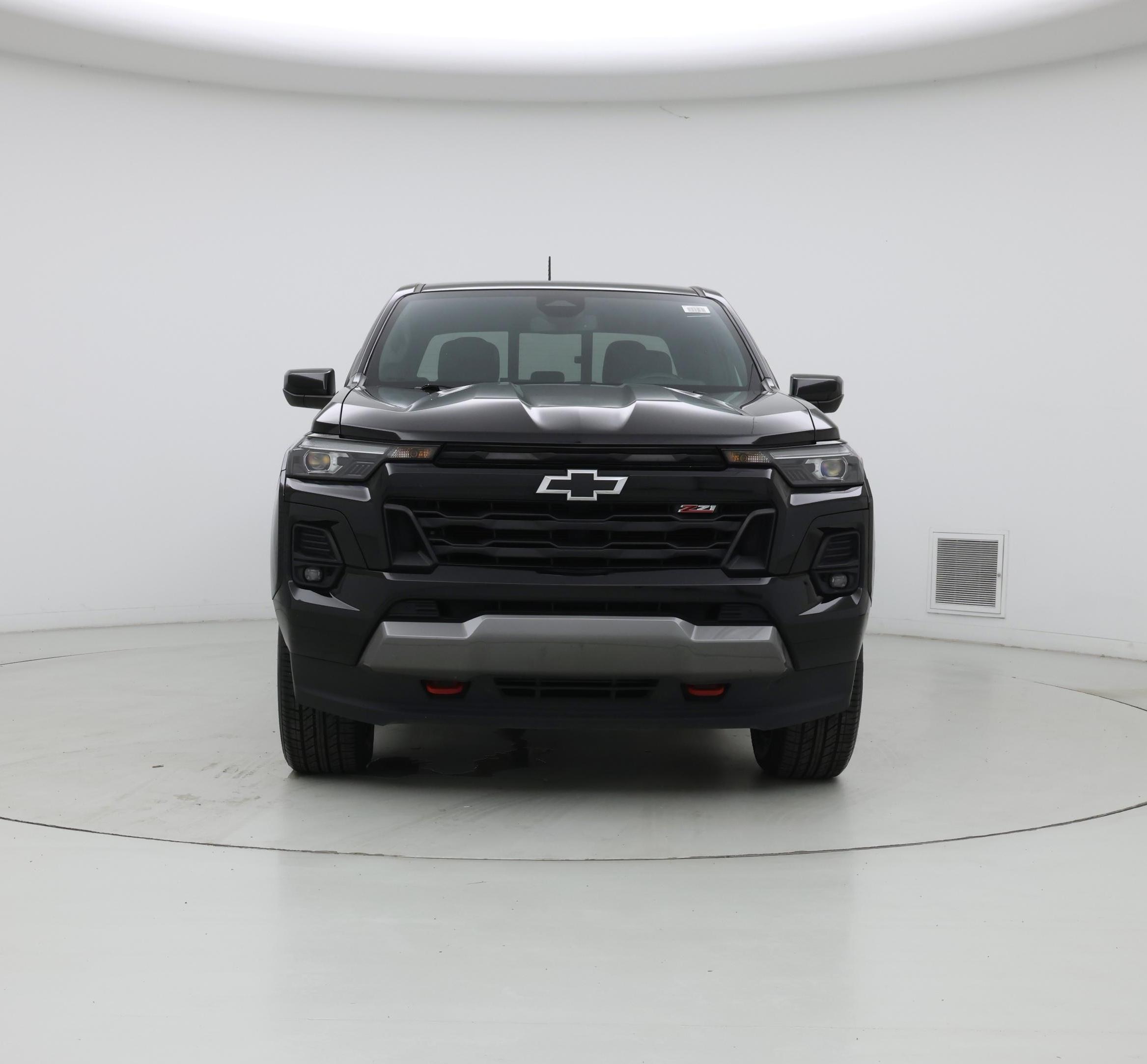 Thumbnail: 2023 Chevrolet Colorado - 5