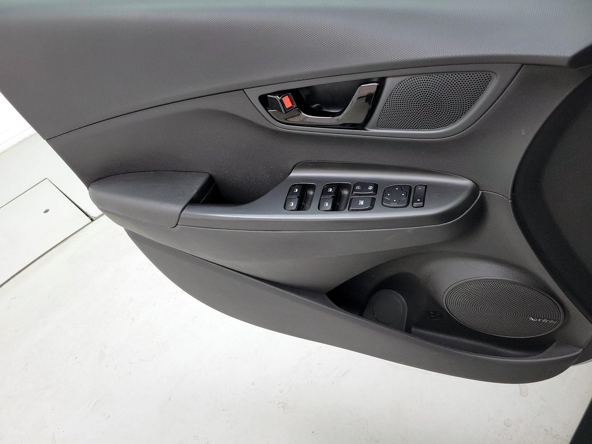 Thumbnail: 2021 Hyundai Kona - 12