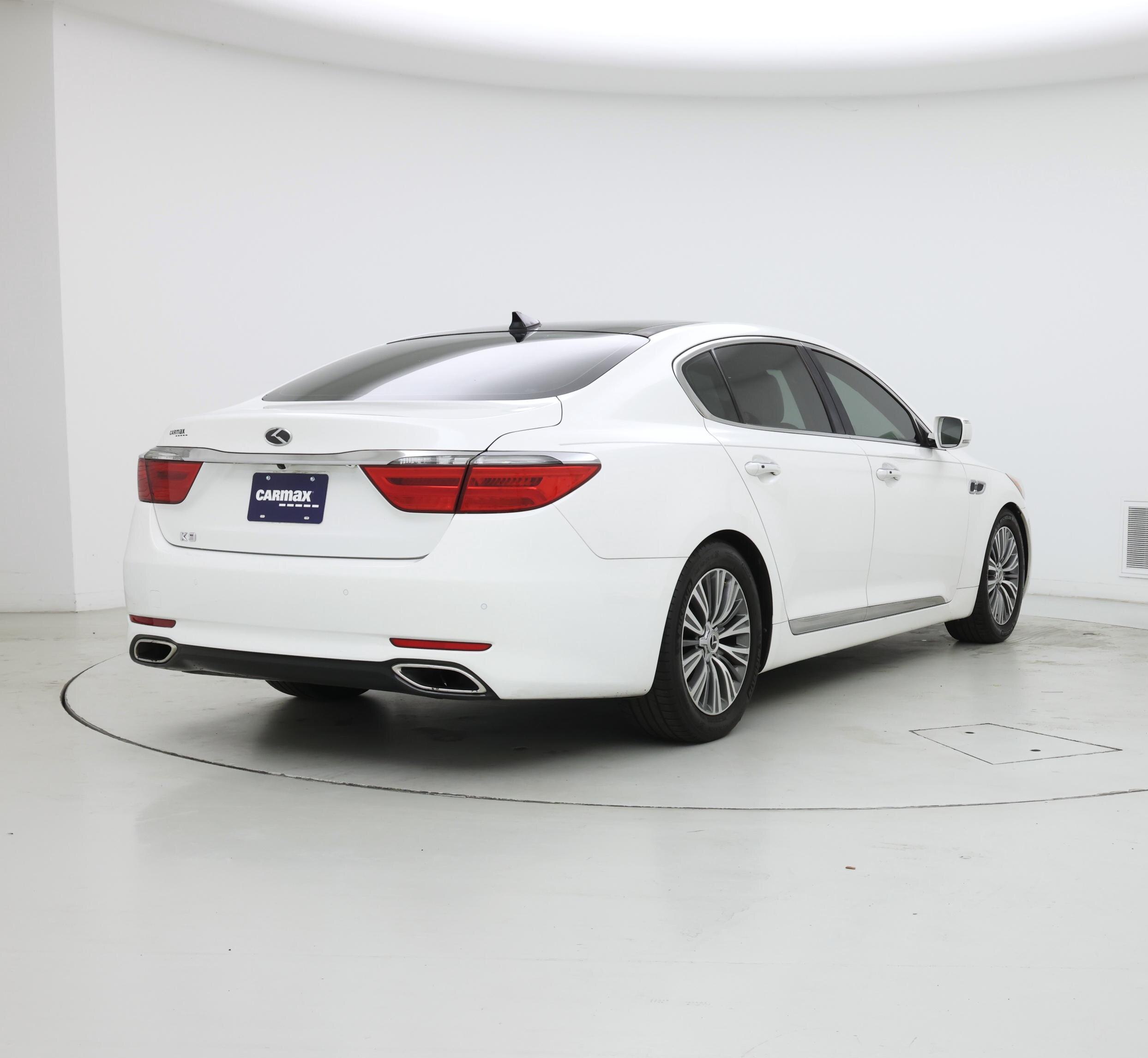 Thumbnail: 2016 Kia K900 - 8