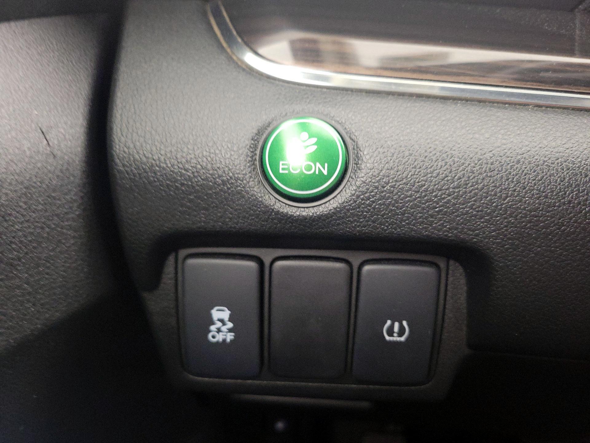 Thumbnail: 2016 Honda CR-V - 13