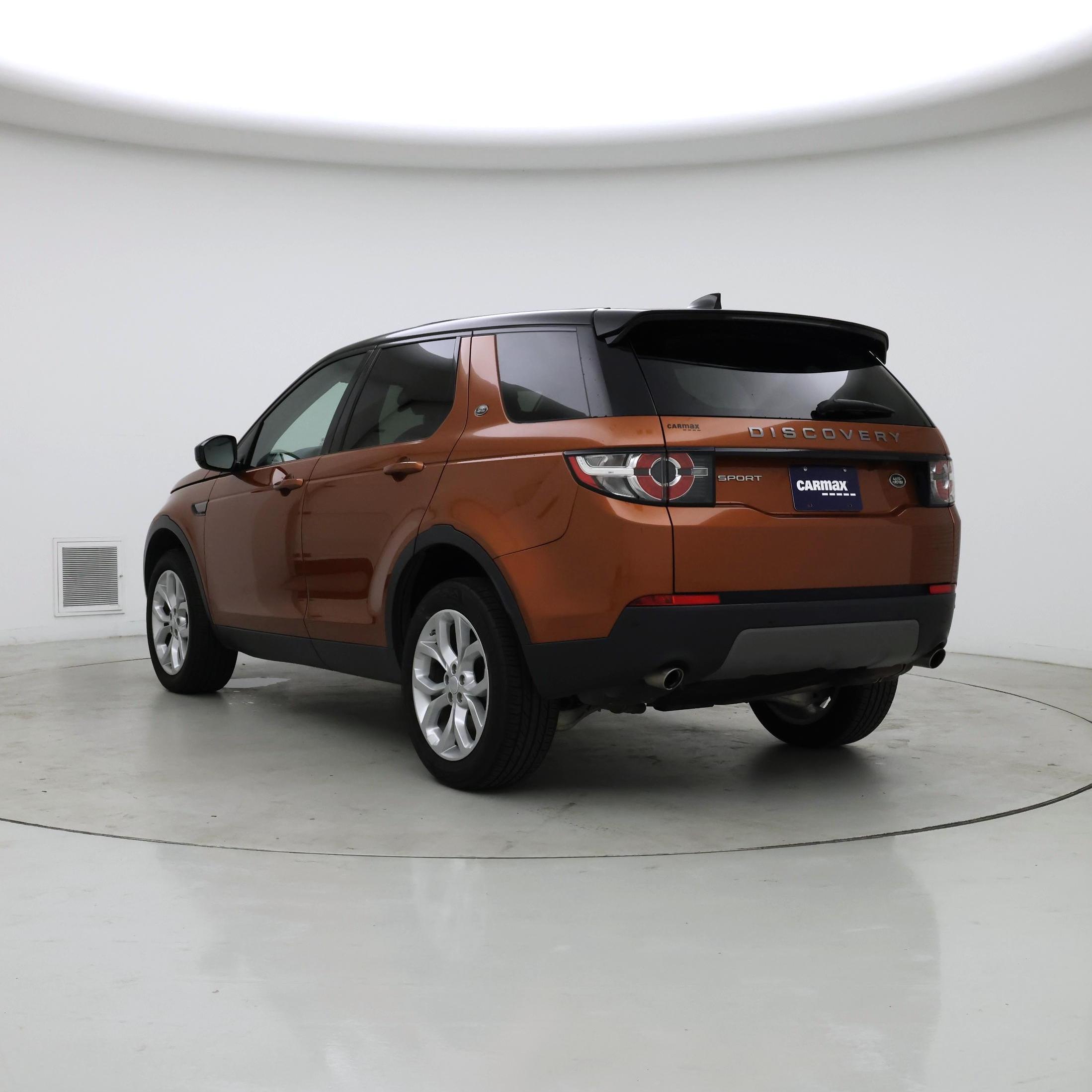 Thumbnail: 2019 Land Rover Discovery Sport - 2