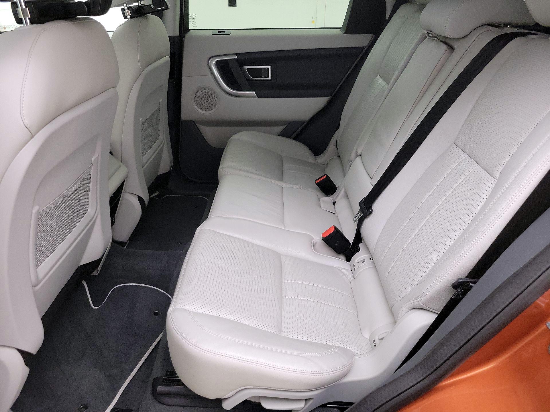 Thumbnail: 2019 Land Rover Discovery Sport - 19