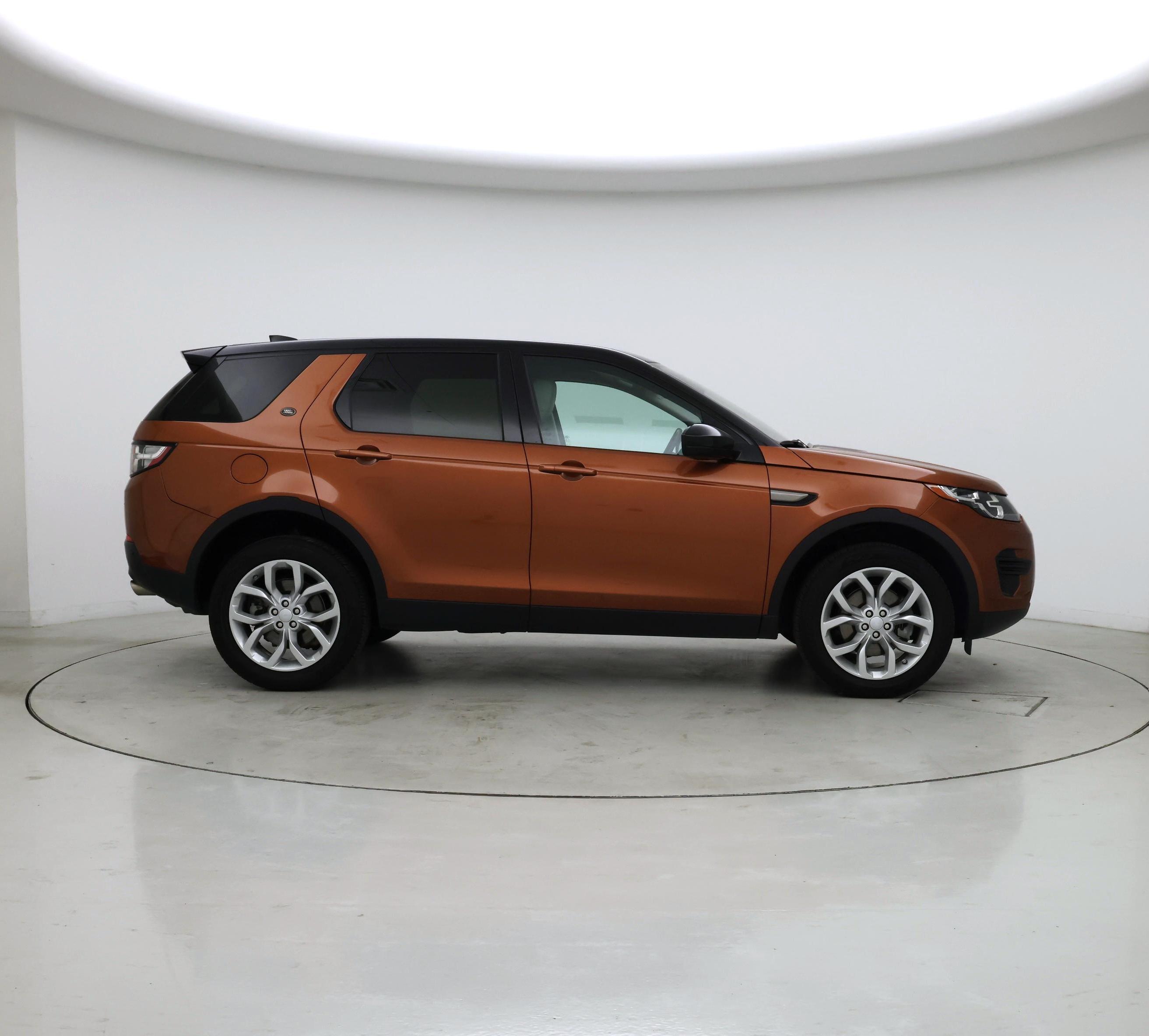 Thumbnail: 2019 Land Rover Discovery Sport - 7