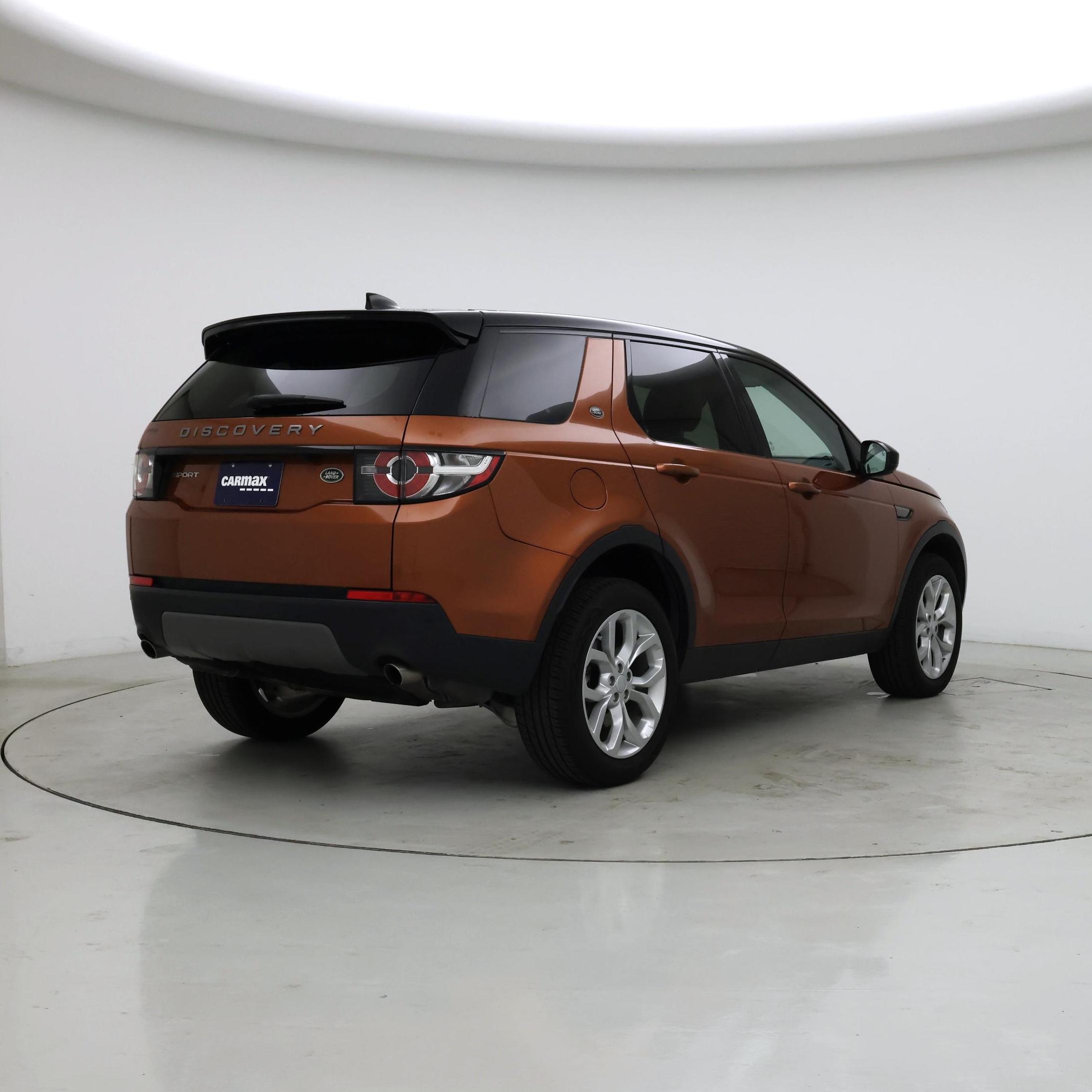 Thumbnail: 2019 Land Rover Discovery Sport - 8