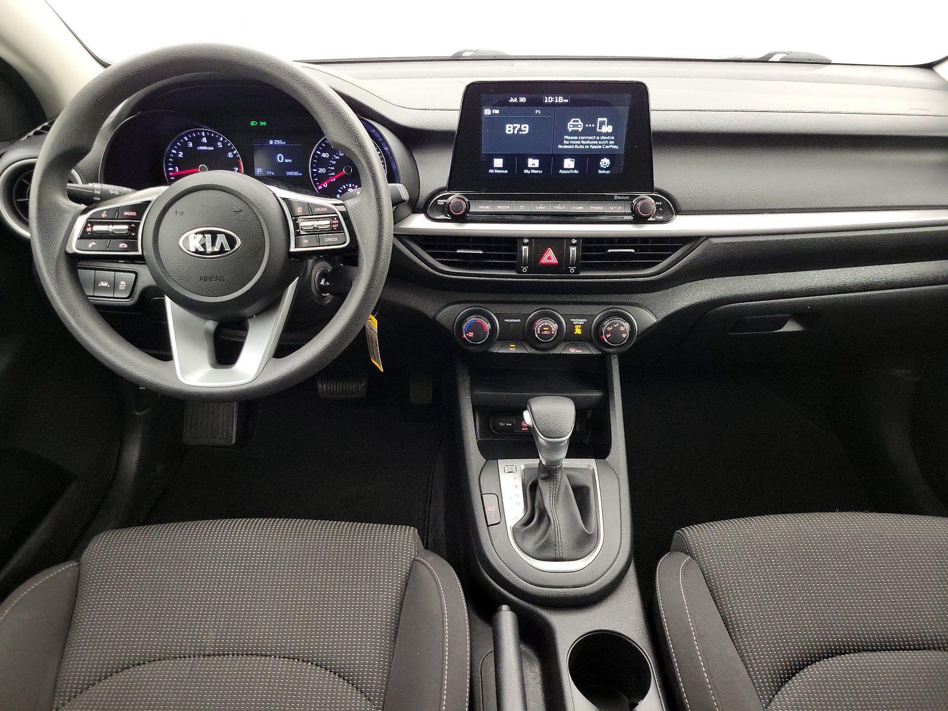Thumbnail: 2020 Kia Forte - 9