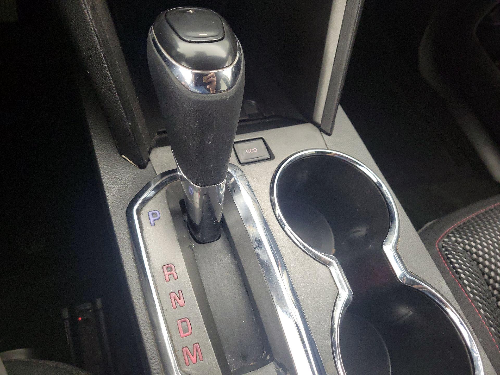 Thumbnail: 2016 GMC Terrain - 16