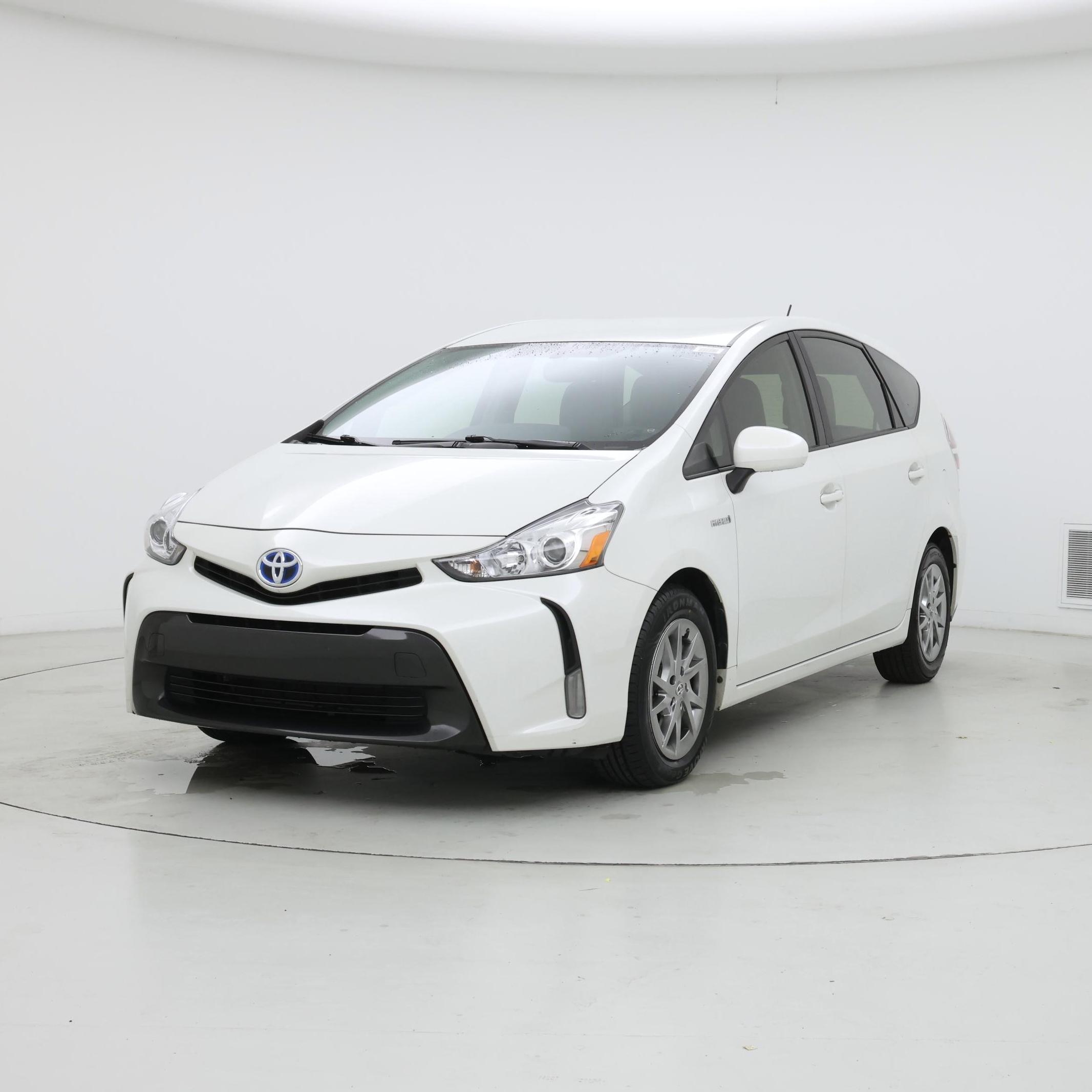 Thumbnail: 2015 Toyota Prius - 4