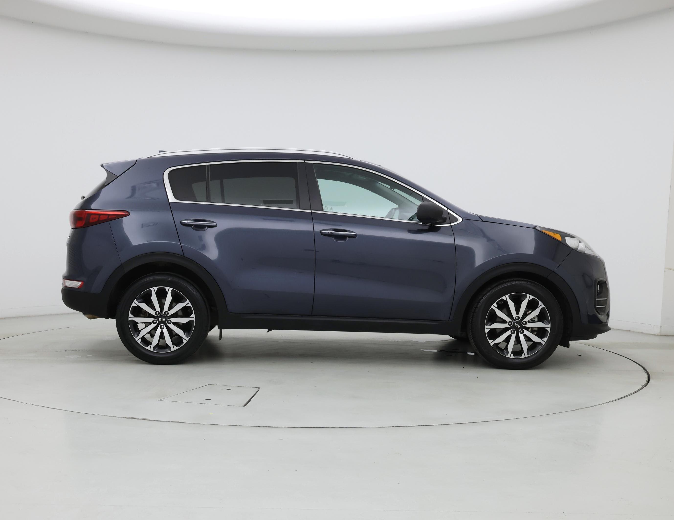 Thumbnail: 2017 Kia Sportage - 7