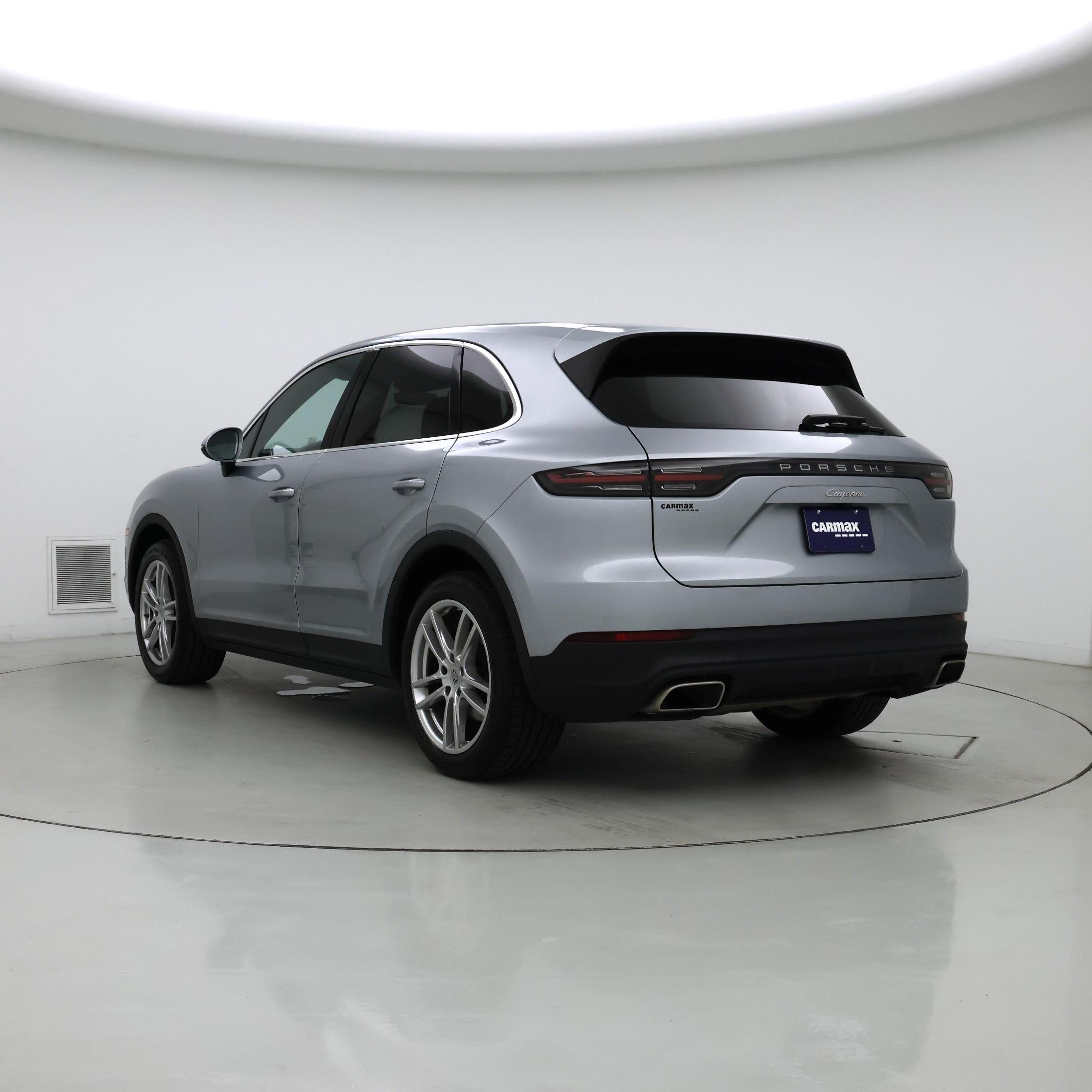 Thumbnail: 2021 Porsche Cayenne - 2
