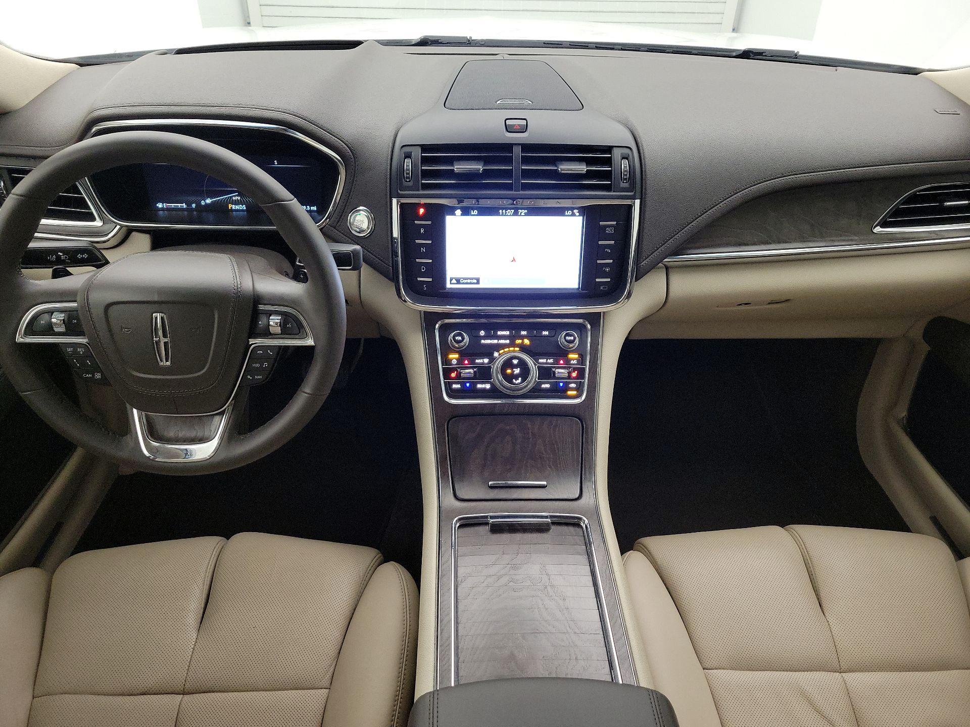 Thumbnail: 2017 Lincoln Continental - 9