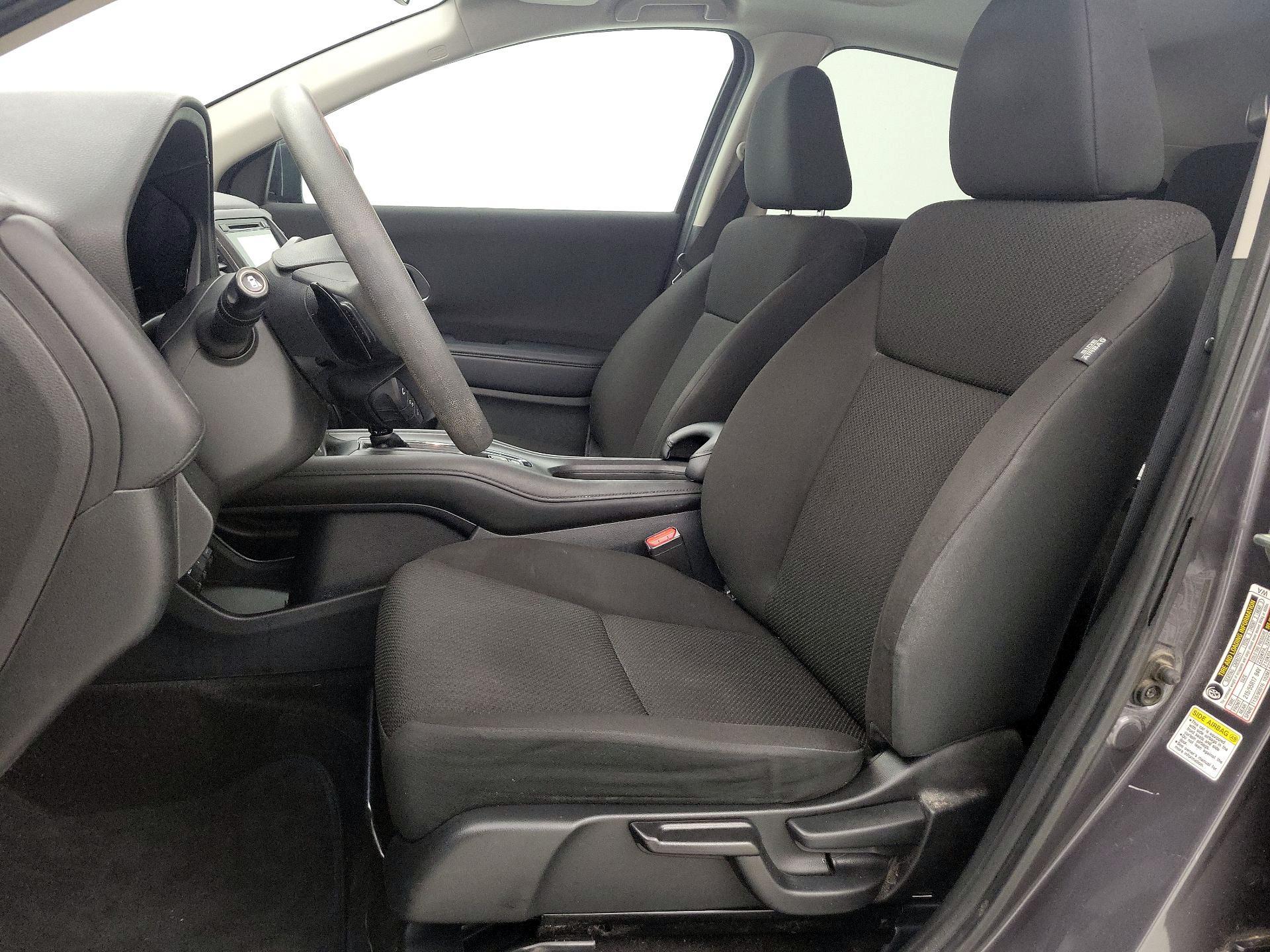 Thumbnail: 2016 Honda HR-V - 11