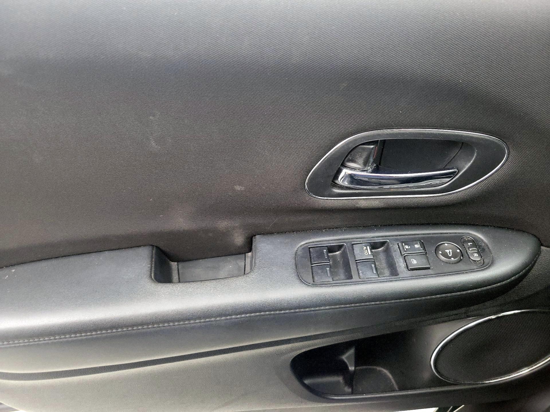 Thumbnail: 2016 Honda HR-V - 12