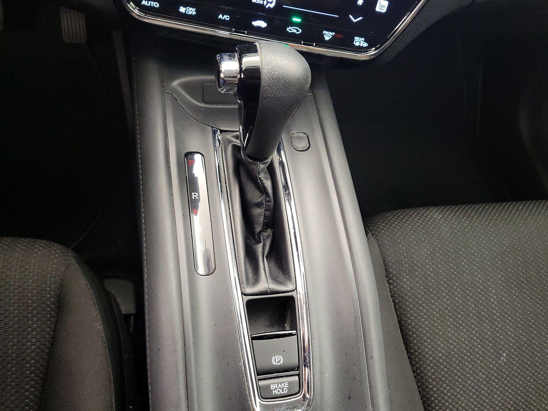 Thumbnail: 2016 Honda HR-V - 17