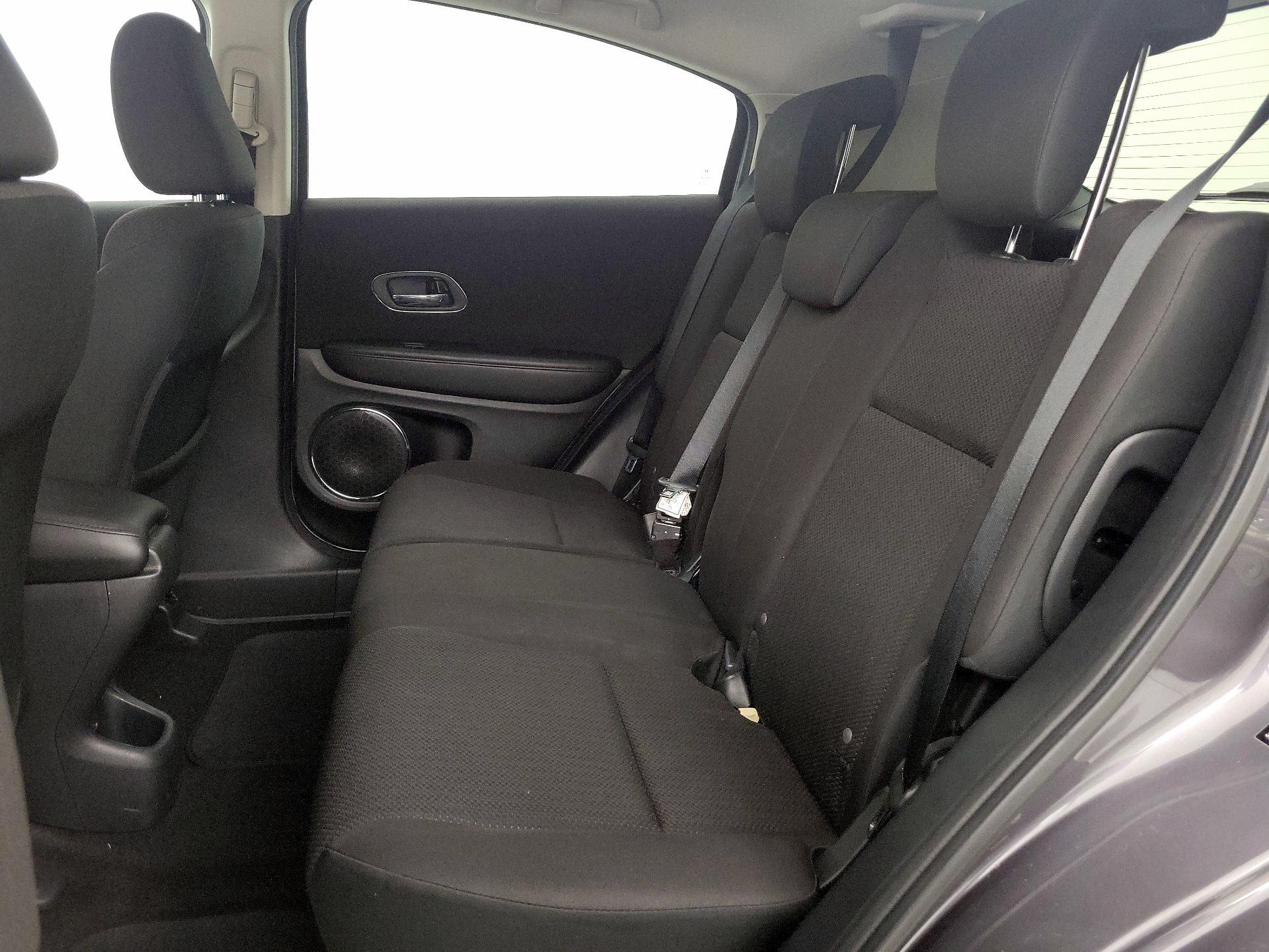 Thumbnail: 2016 Honda HR-V - 20