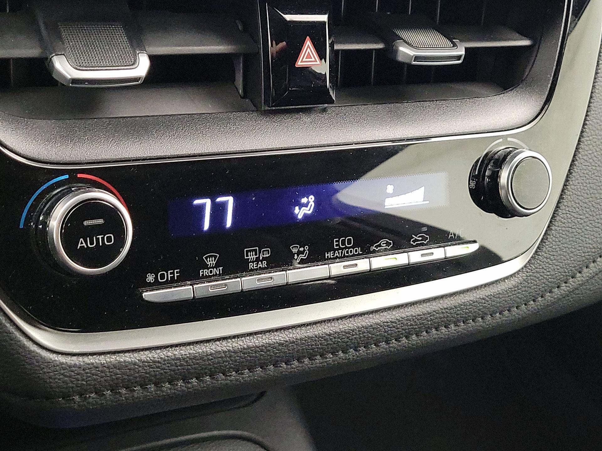 Thumbnail: 2021 Toyota Corolla - 16
