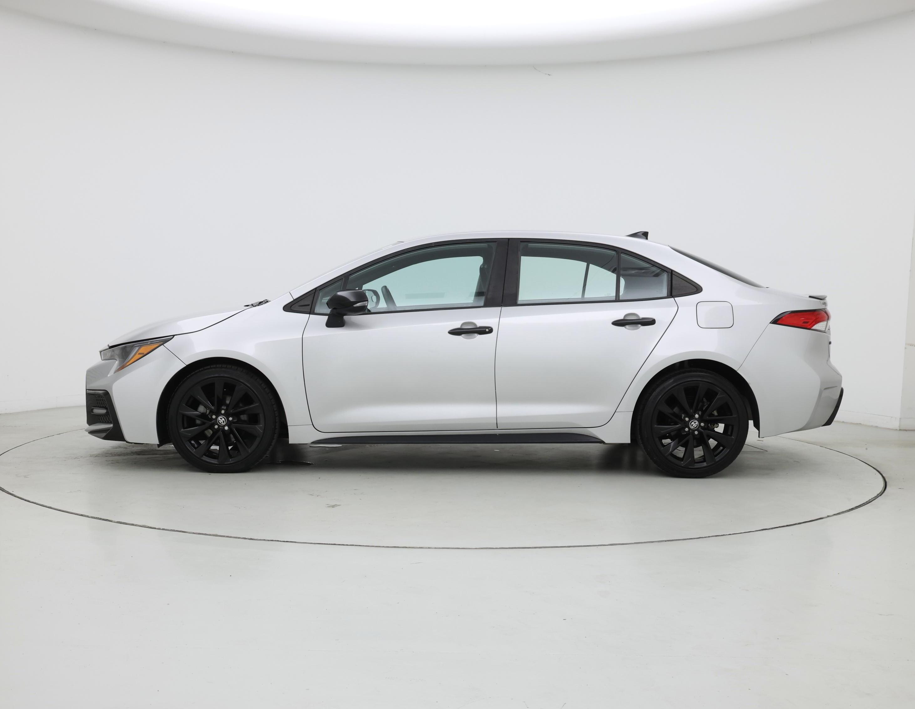 Thumbnail: 2021 Toyota Corolla - 3