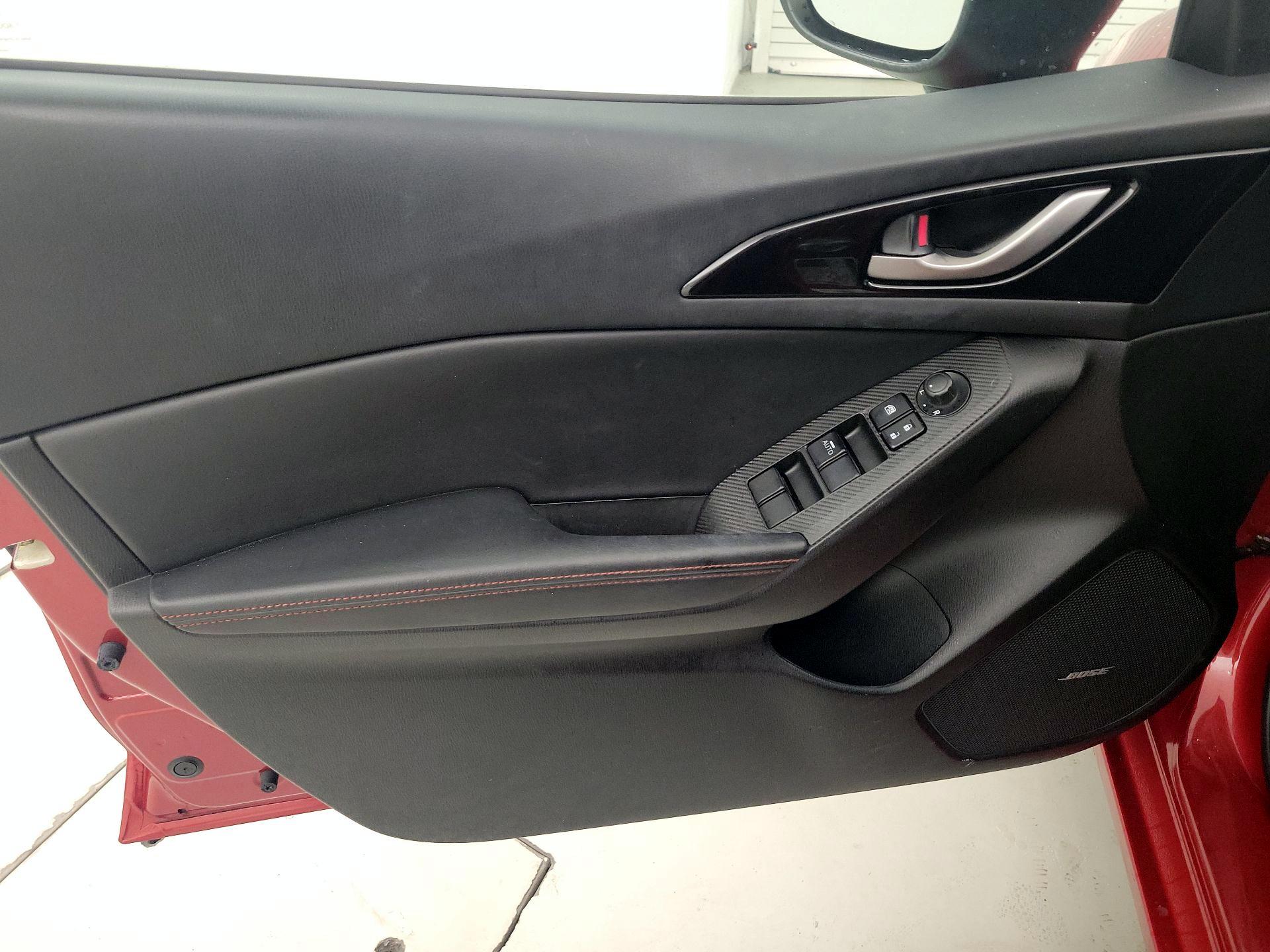Thumbnail: 2015 Mazda Mazda3 - 12
