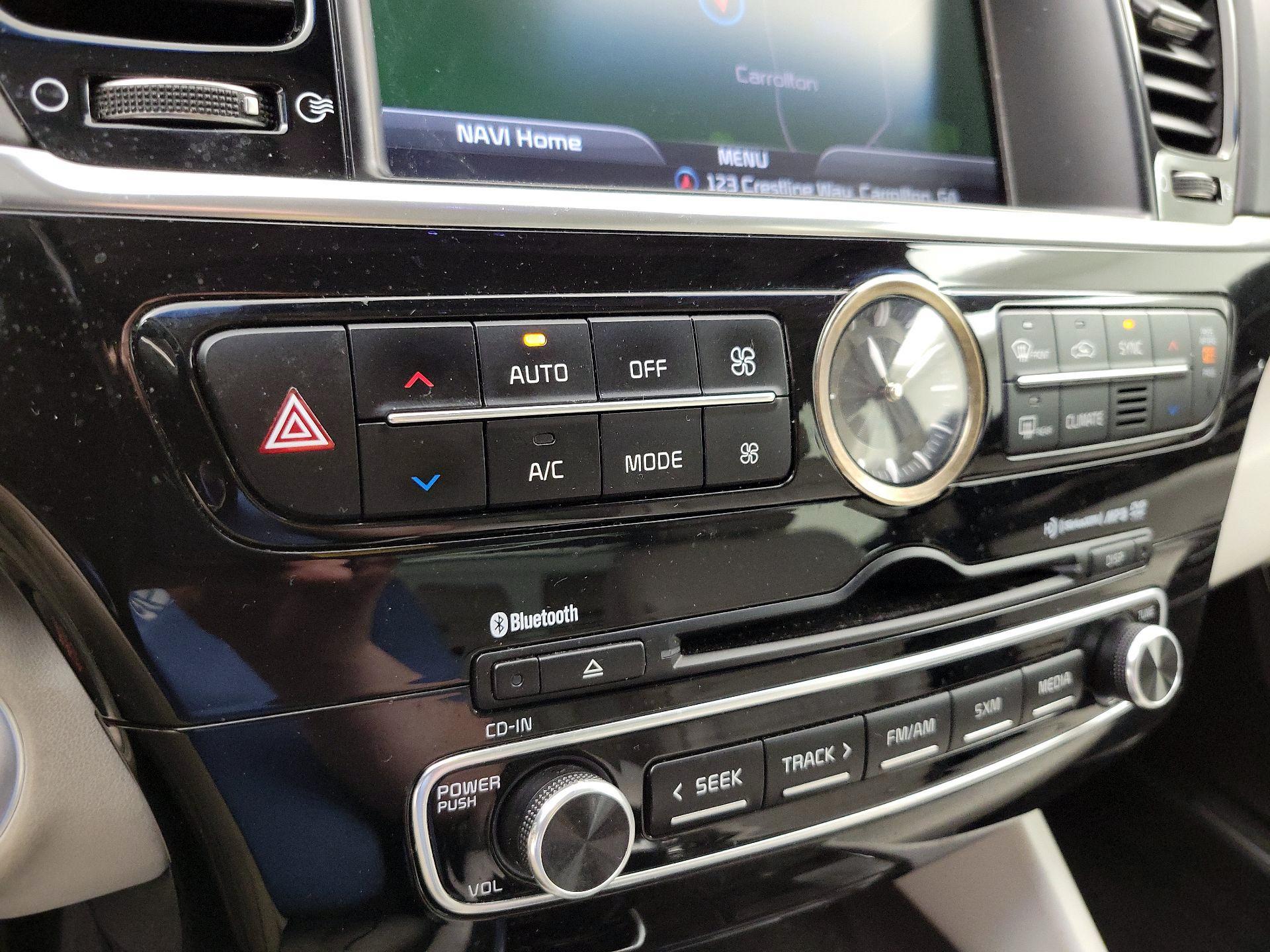 Thumbnail: 2015 Kia K900 - 17