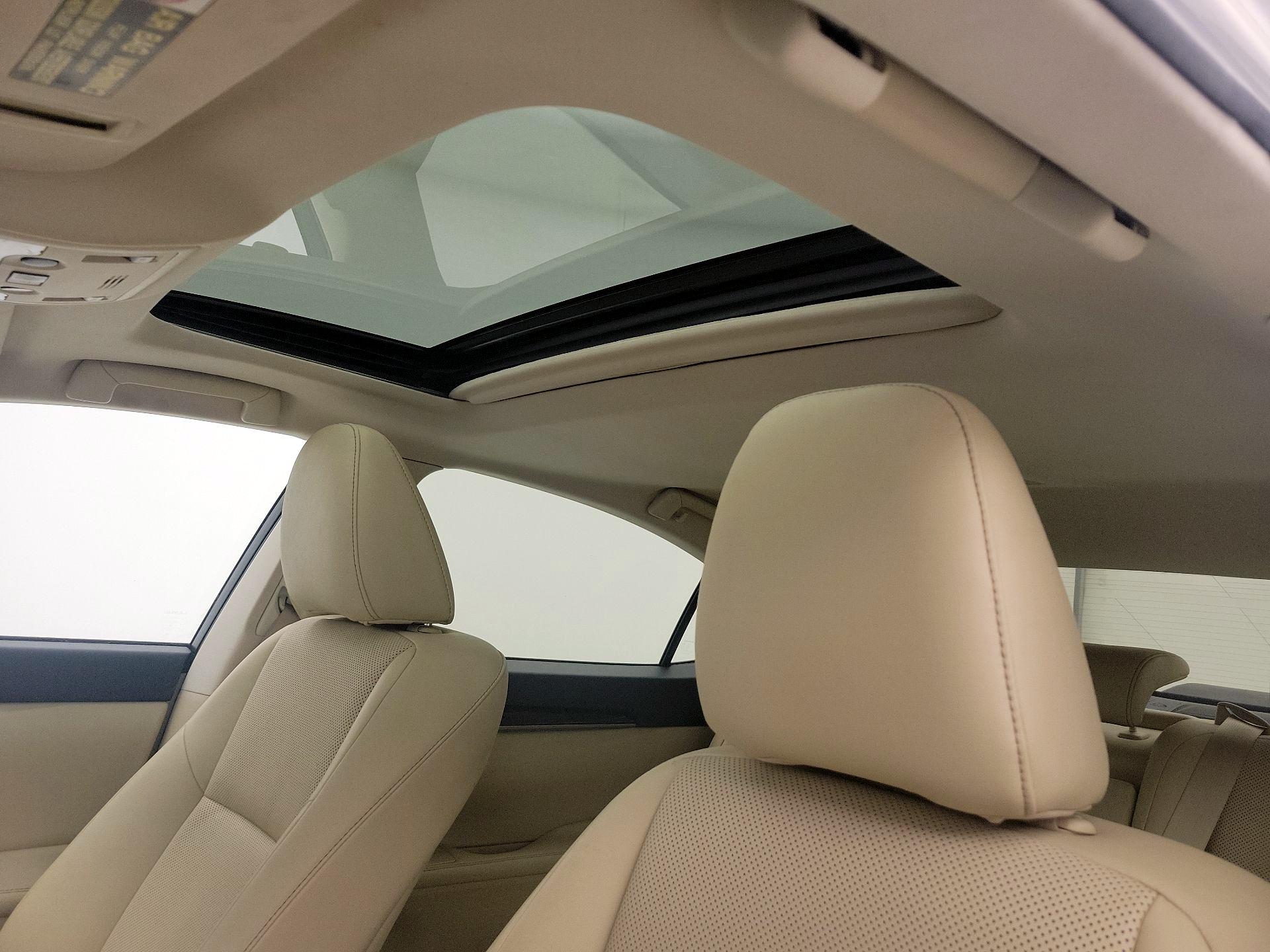 Thumbnail: 2014 Lexus ES - 19