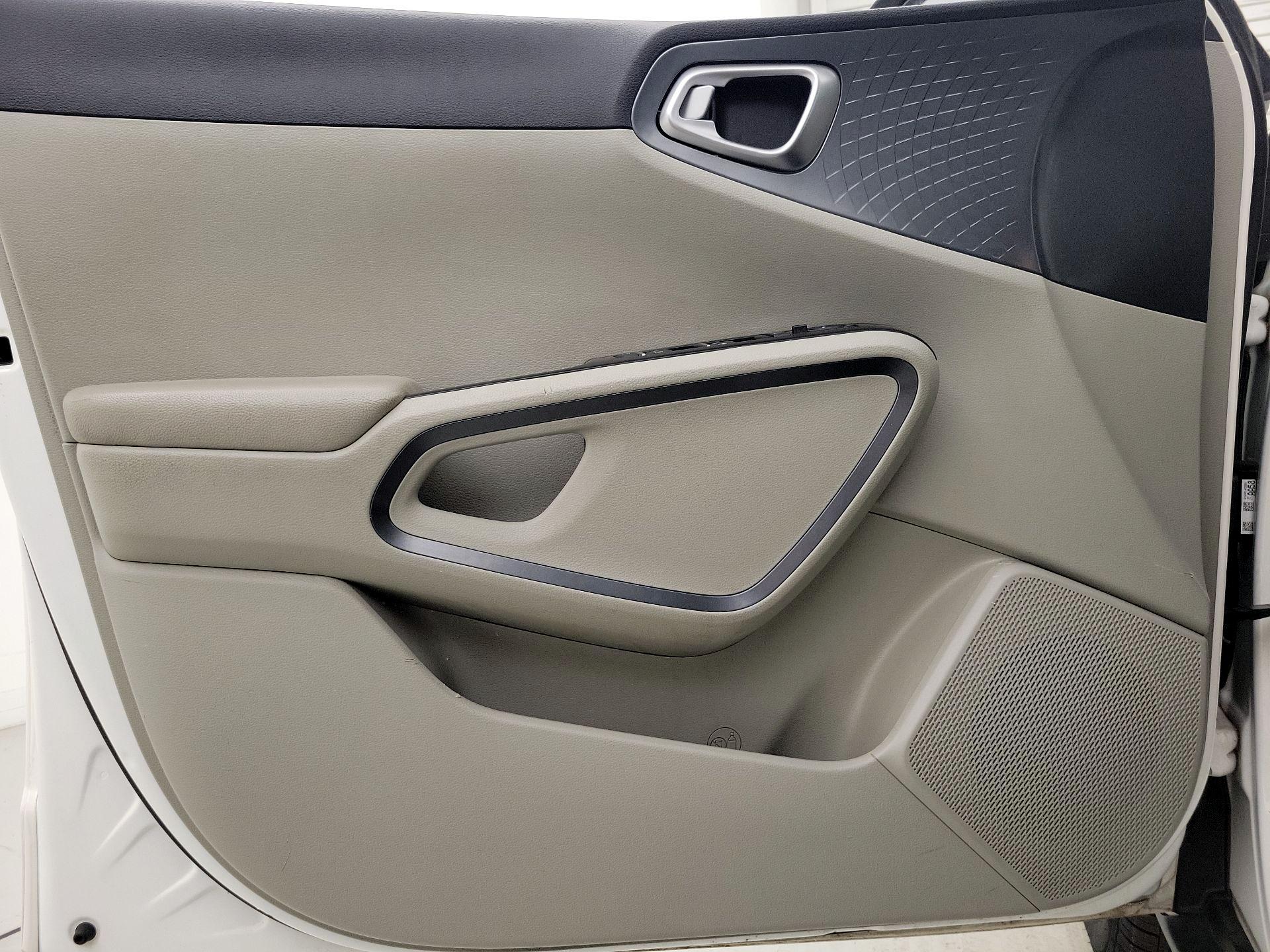 Thumbnail: 2021 Kia Soul - 12