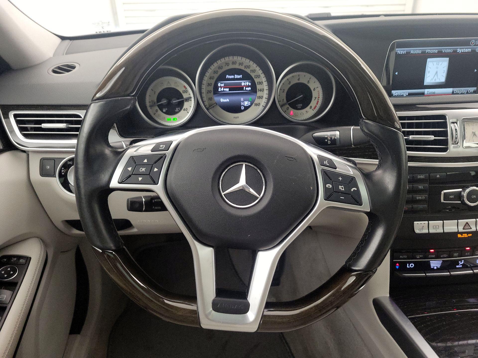 Thumbnail: 2015 Mercedes-Benz E-Class - 10