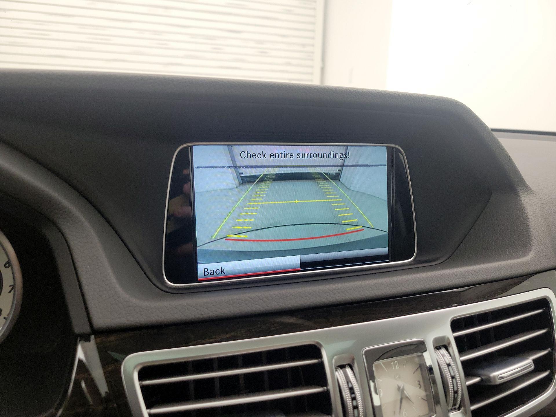 Thumbnail: 2015 Mercedes-Benz E-Class - 14