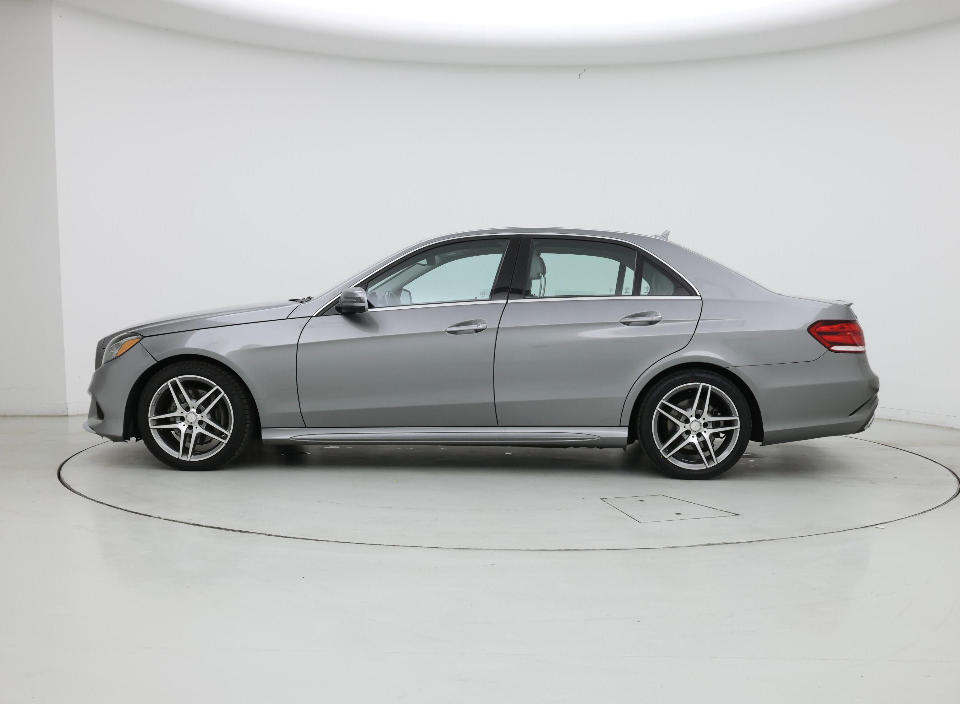 Thumbnail: 2015 Mercedes-Benz E-Class - 3