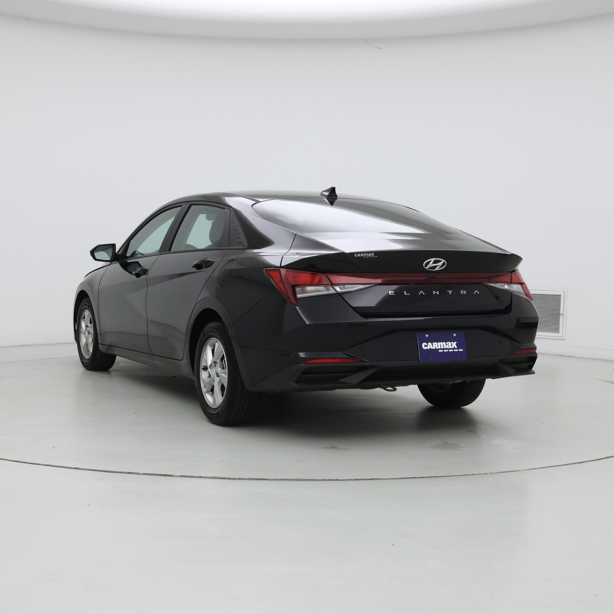 Thumbnail: 2023 Hyundai Elantra - 2