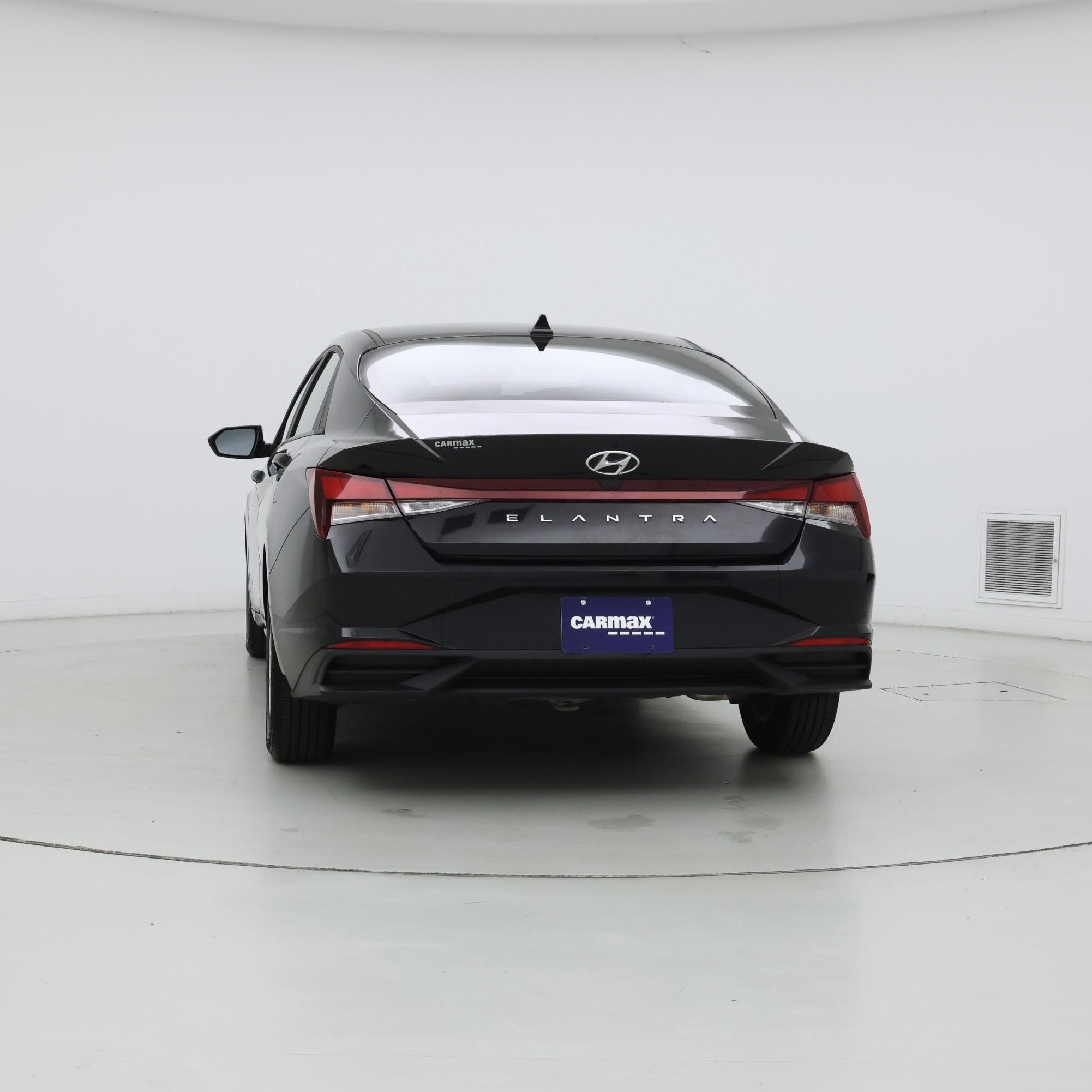Thumbnail: 2023 Hyundai Elantra - 6