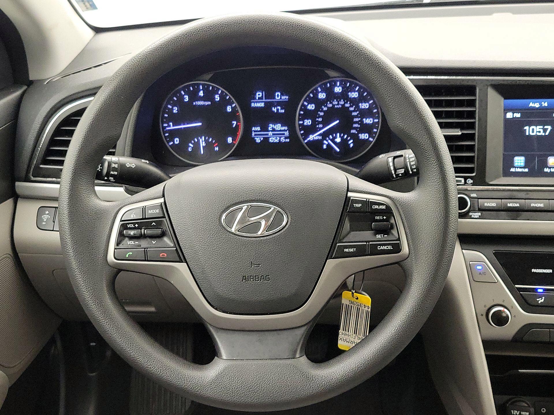 Thumbnail: 2017 Hyundai Elantra - 10