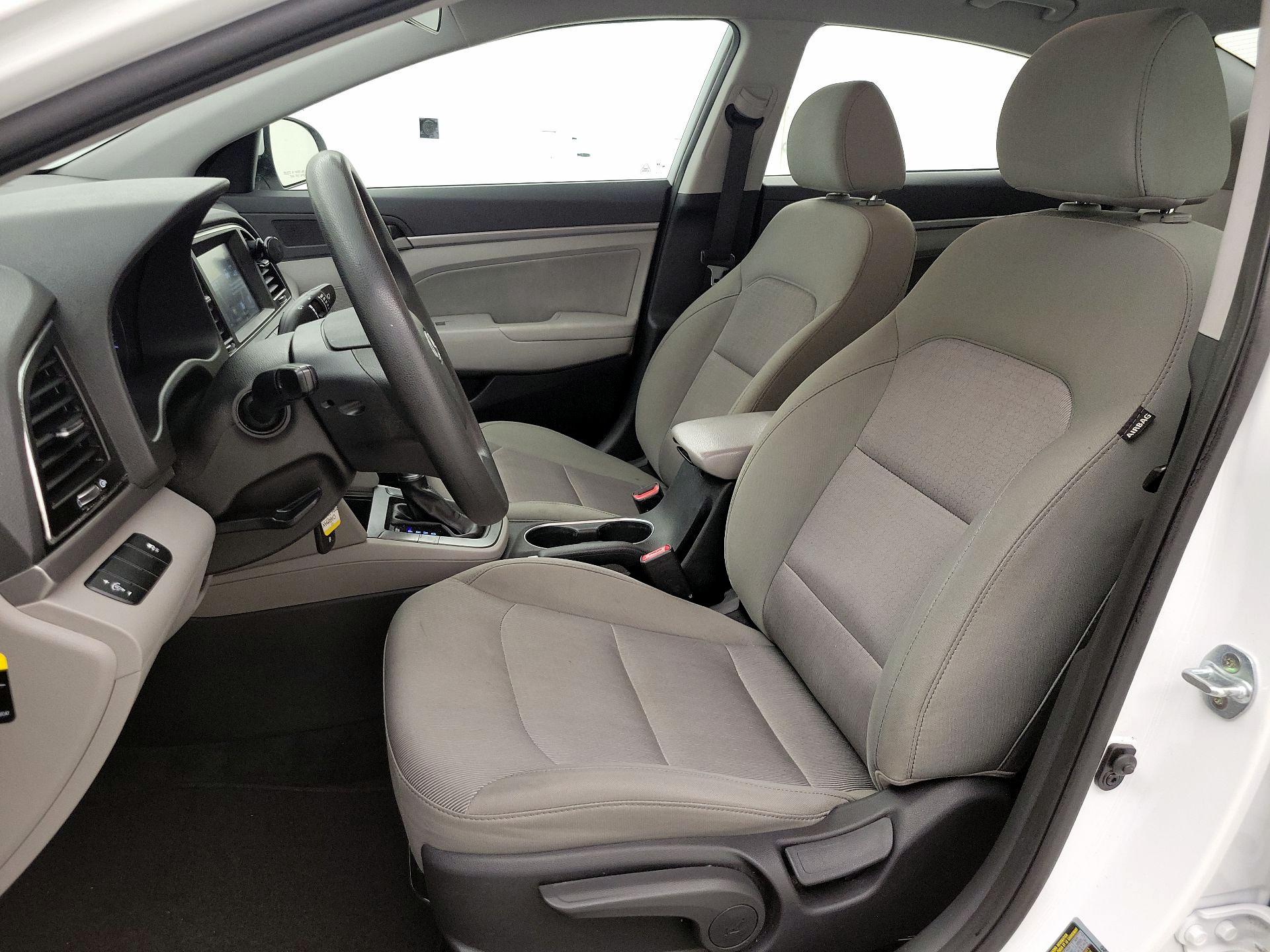Thumbnail: 2017 Hyundai Elantra - 11