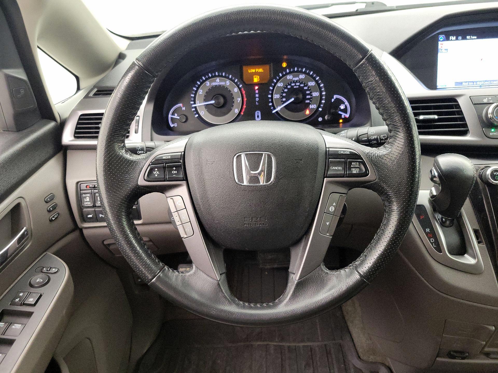 Thumbnail: 2014 Honda Odyssey - 10