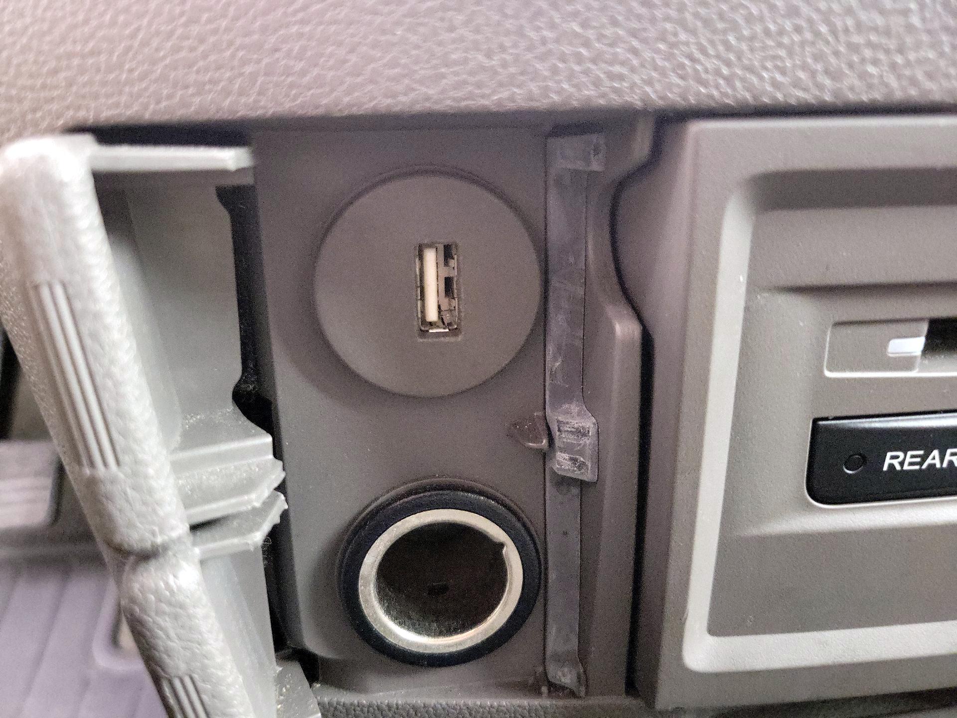 Thumbnail: 2014 Honda Odyssey - 19