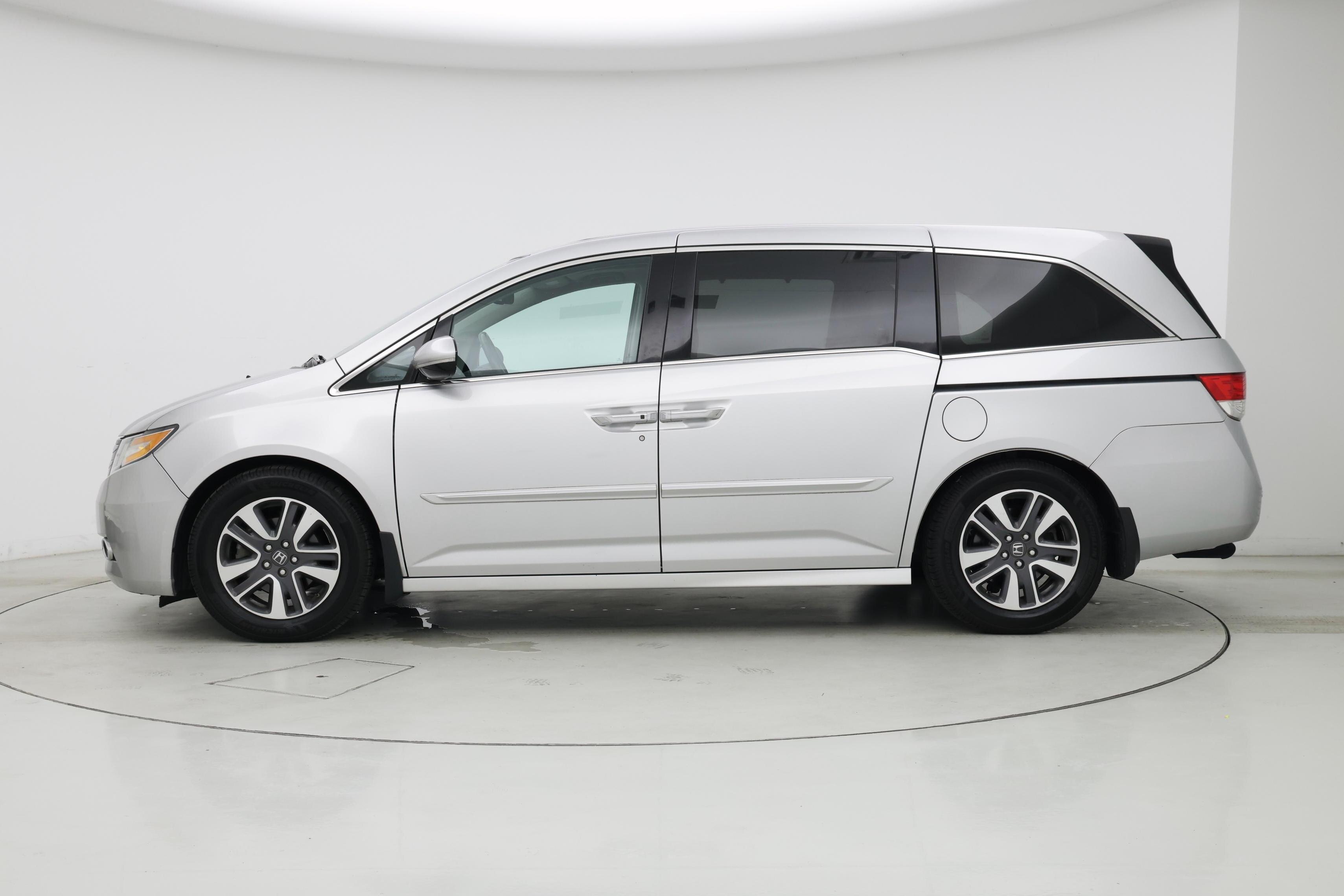 Thumbnail: 2014 Honda Odyssey - 3
