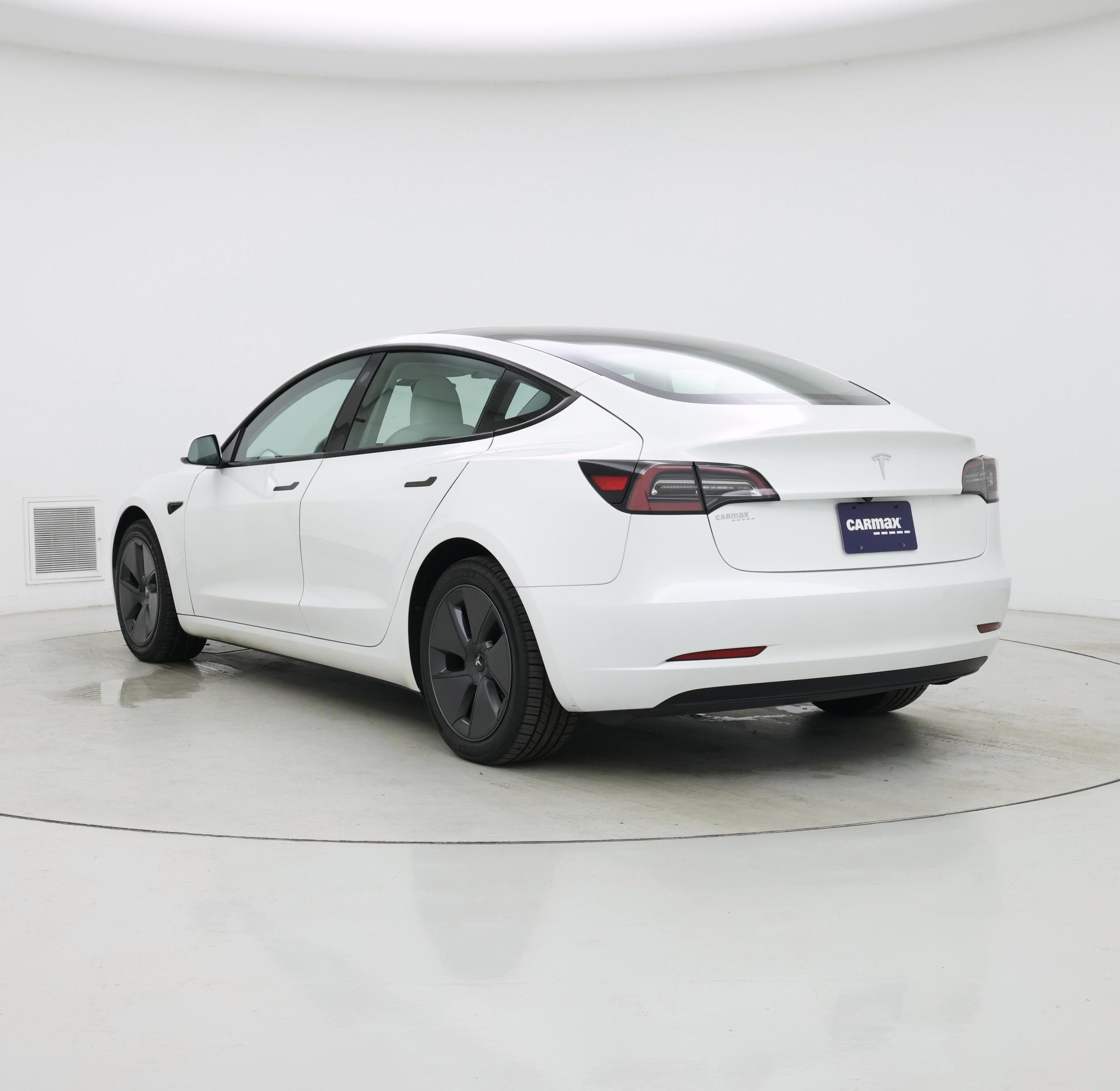 Thumbnail: 2023 Tesla Model 3 - 2