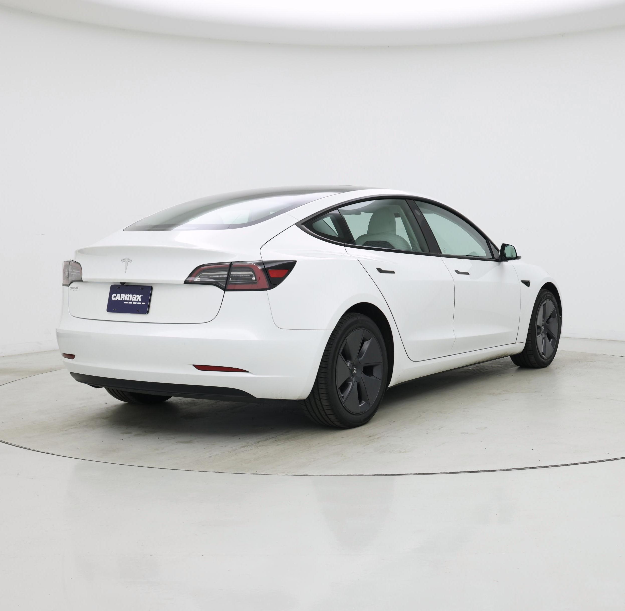 Thumbnail: 2023 Tesla Model 3 - 8