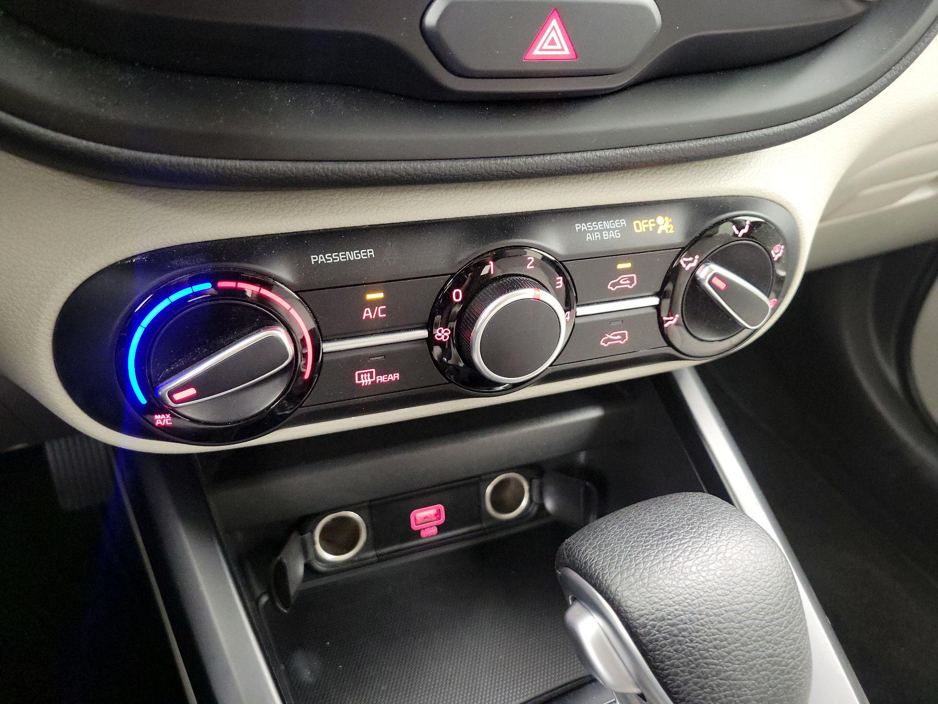 Thumbnail: 2020 Kia Soul - 16