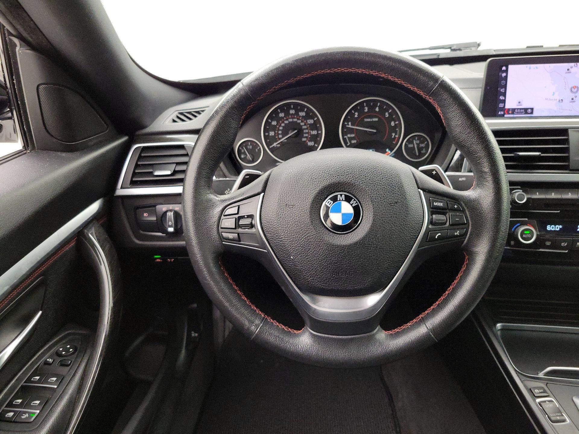 Thumbnail: 2018 BMW 3 Series - 10