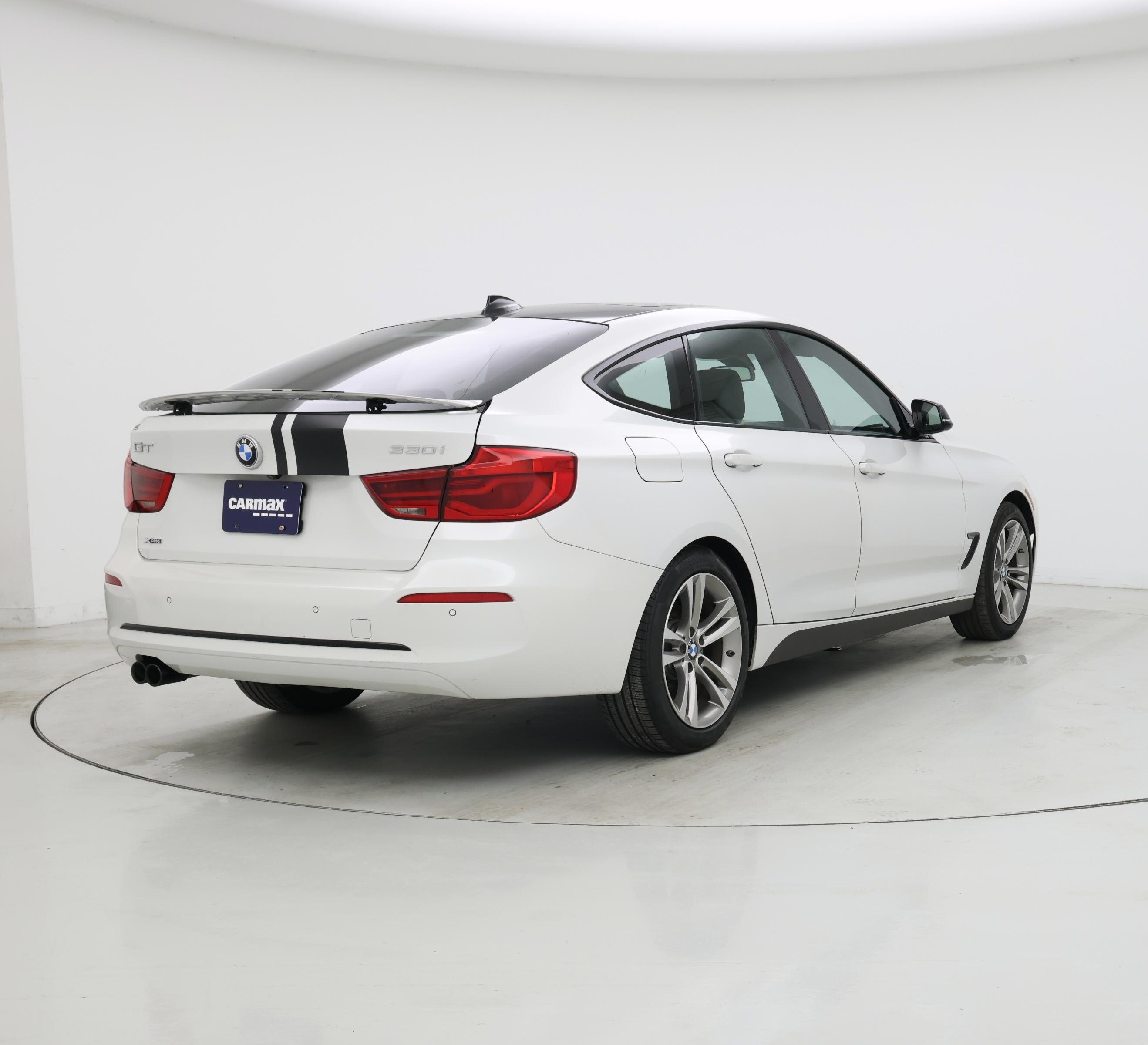 Thumbnail: 2018 BMW 3 Series - 8