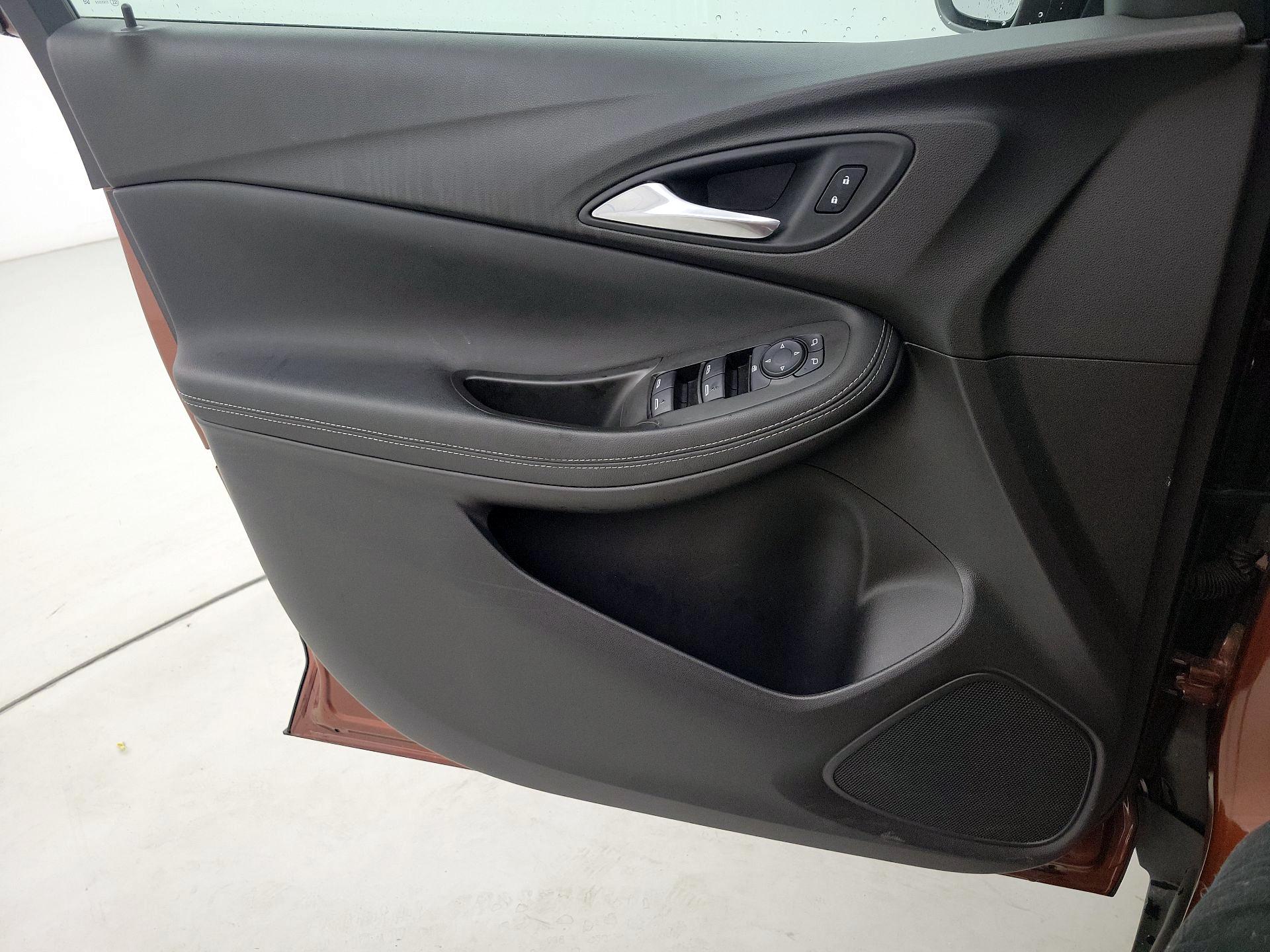 Thumbnail: 2021 Buick Encore GX - 12