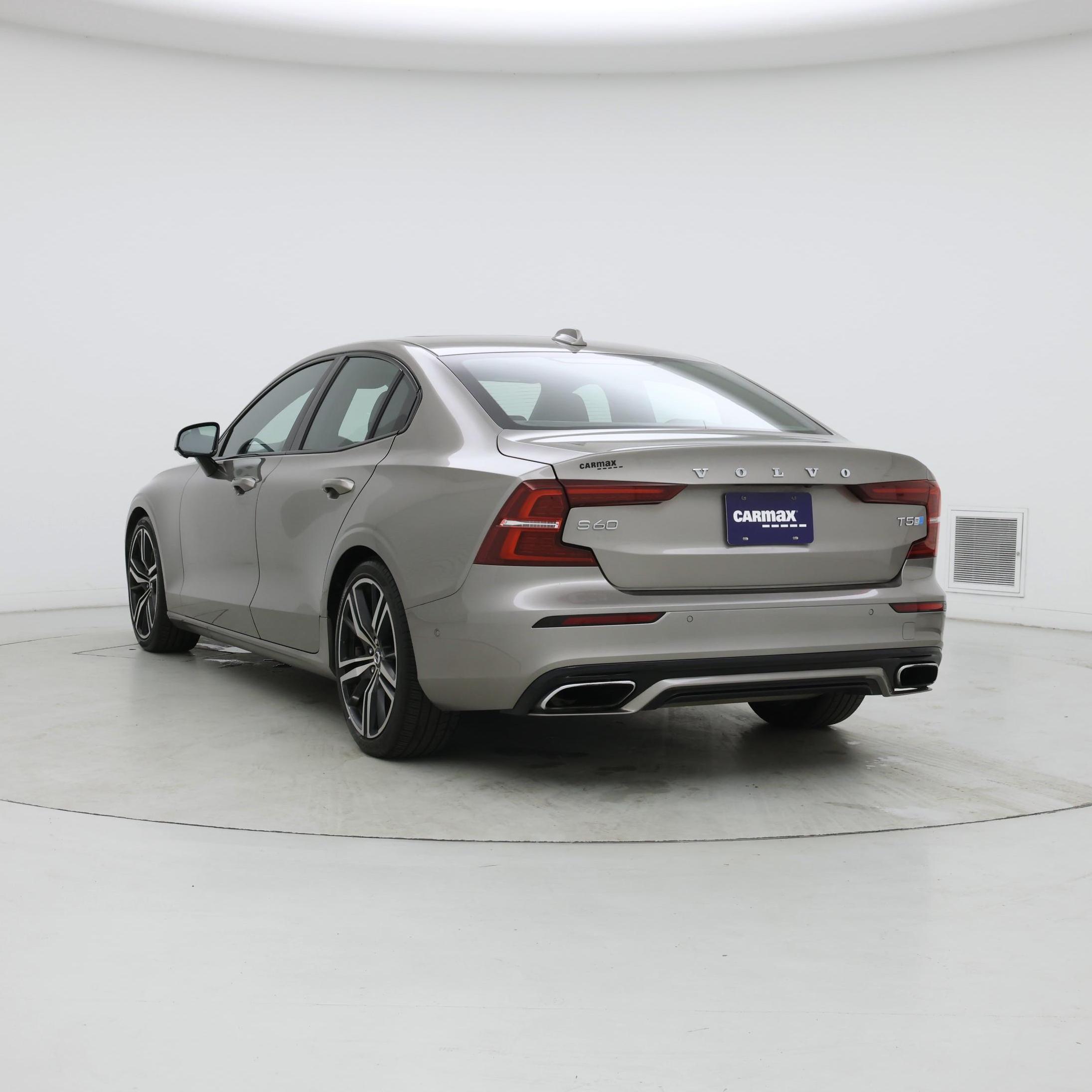 Thumbnail: 2019 Volvo S60 - 2