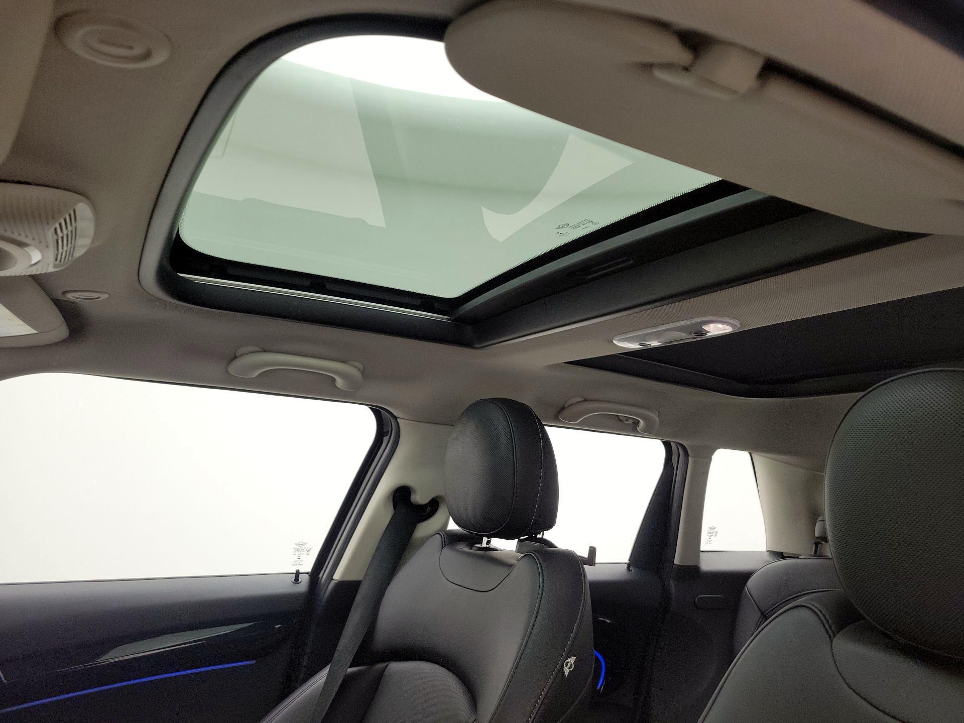Thumbnail: 2016 MINI Cooper Hardtop - 19