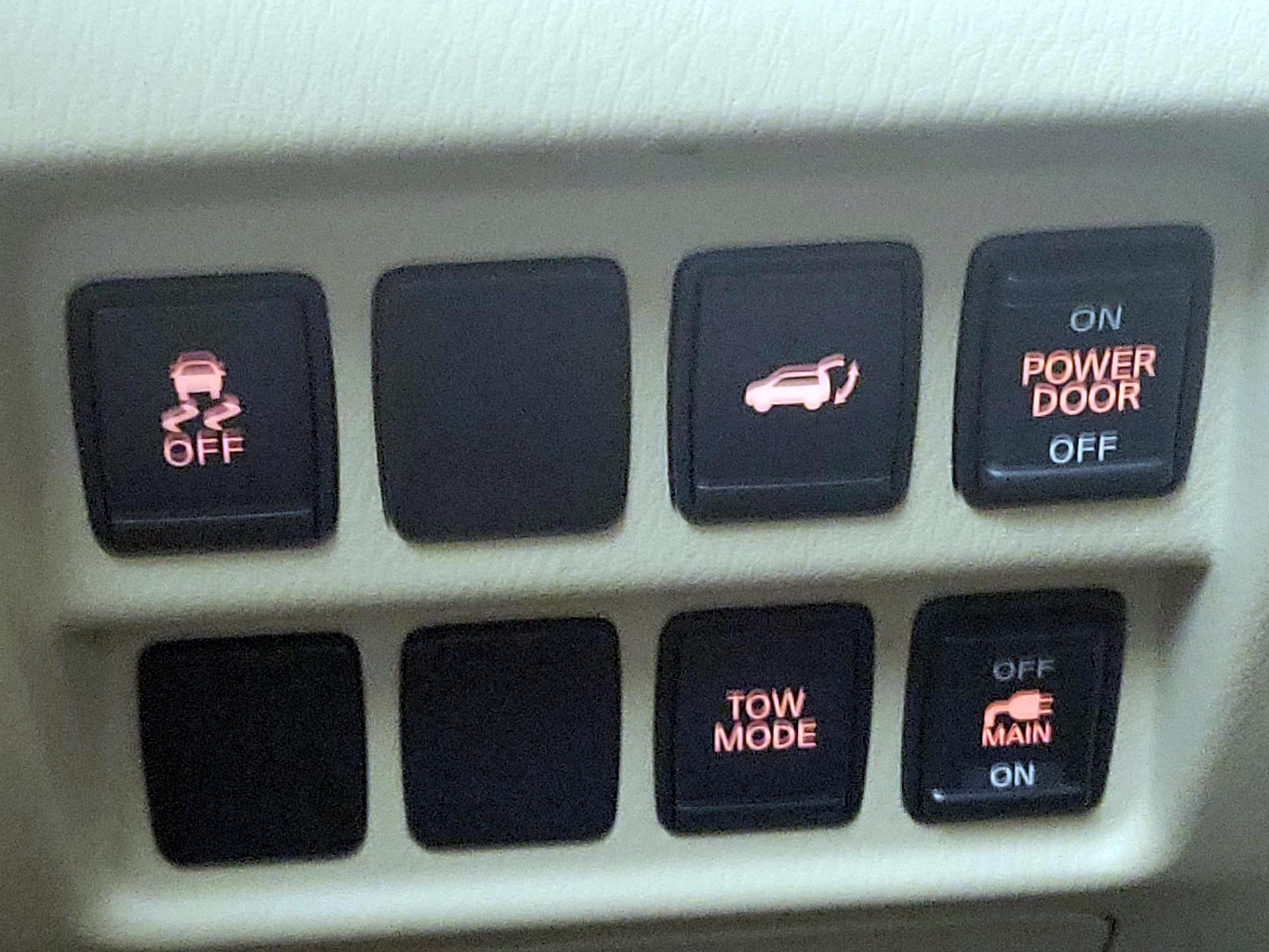 Thumbnail: 2014 Nissan Pathfinder - 13