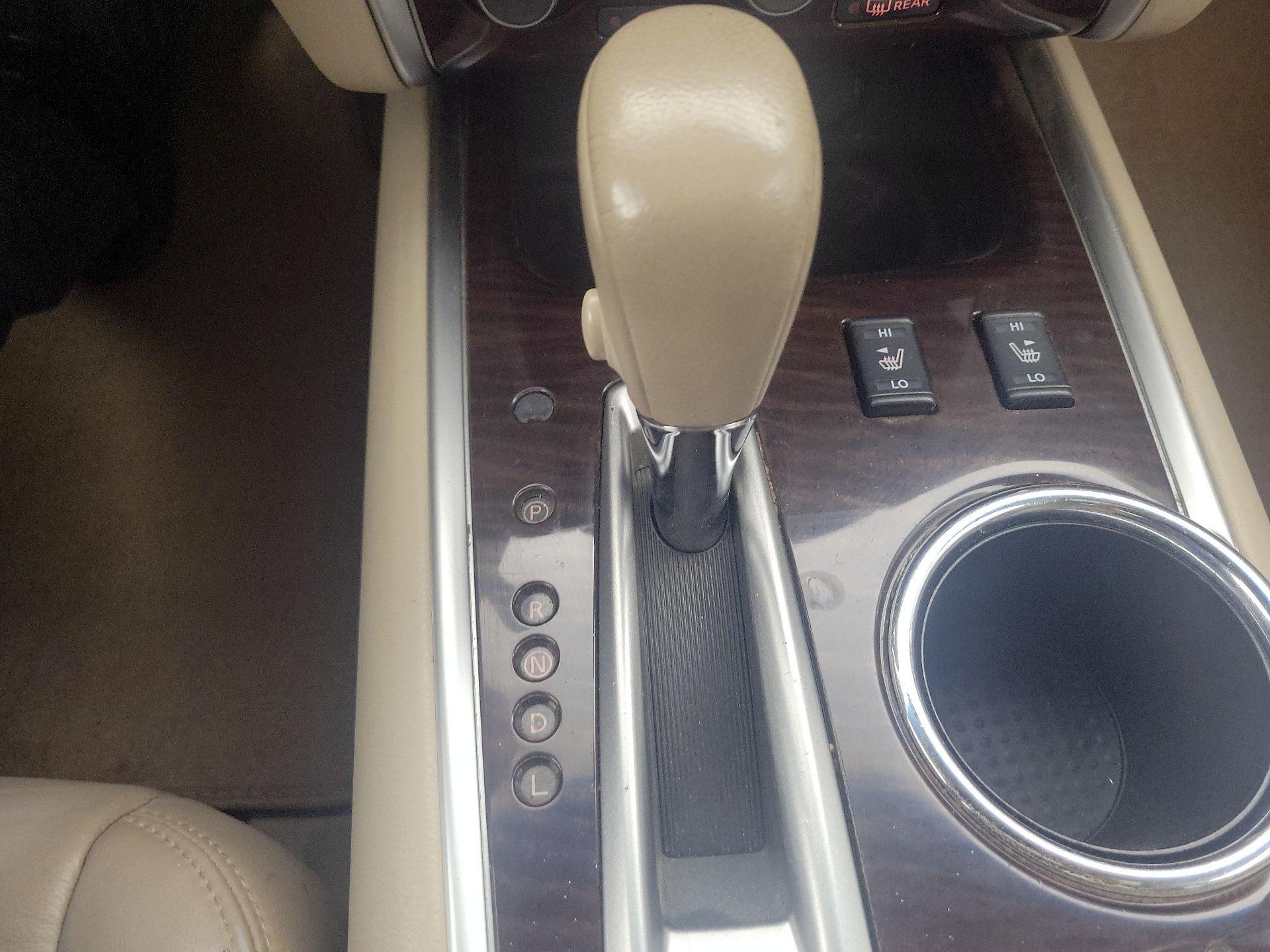 Thumbnail: 2014 Nissan Pathfinder - 17