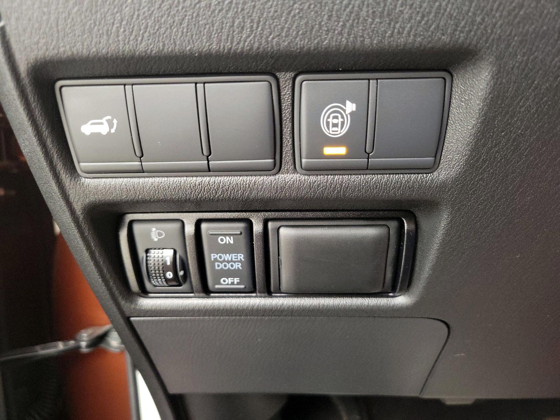 Thumbnail: 2018 Nissan Armada - 13