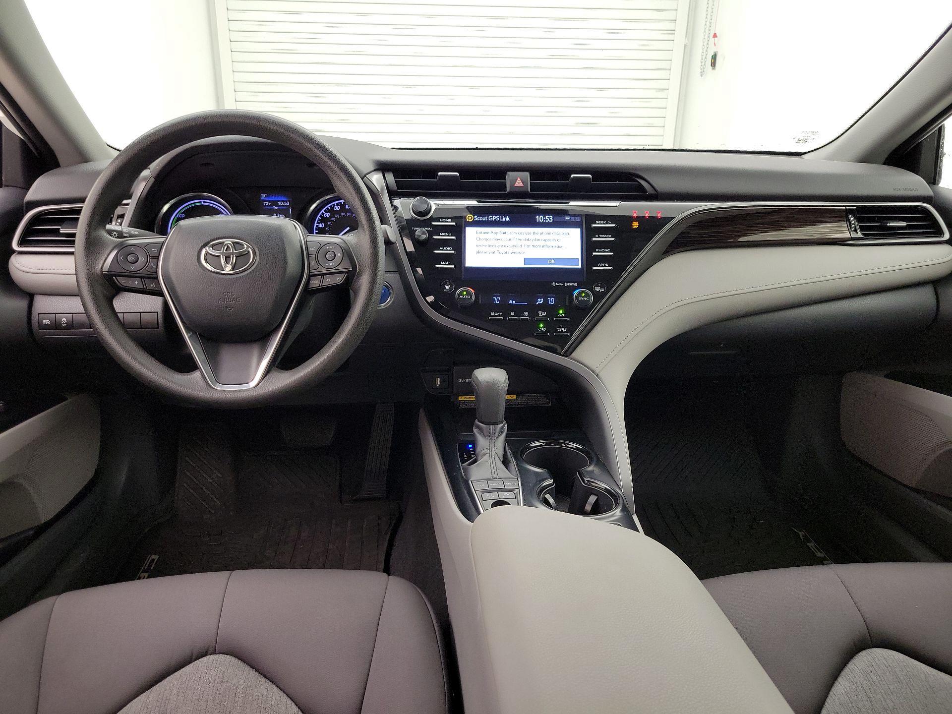 Thumbnail: 2019 Toyota Camry - 9