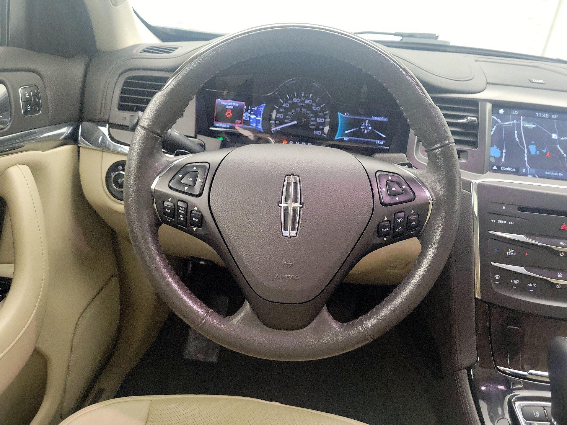 Thumbnail: 2016 Lincoln MKS - 10